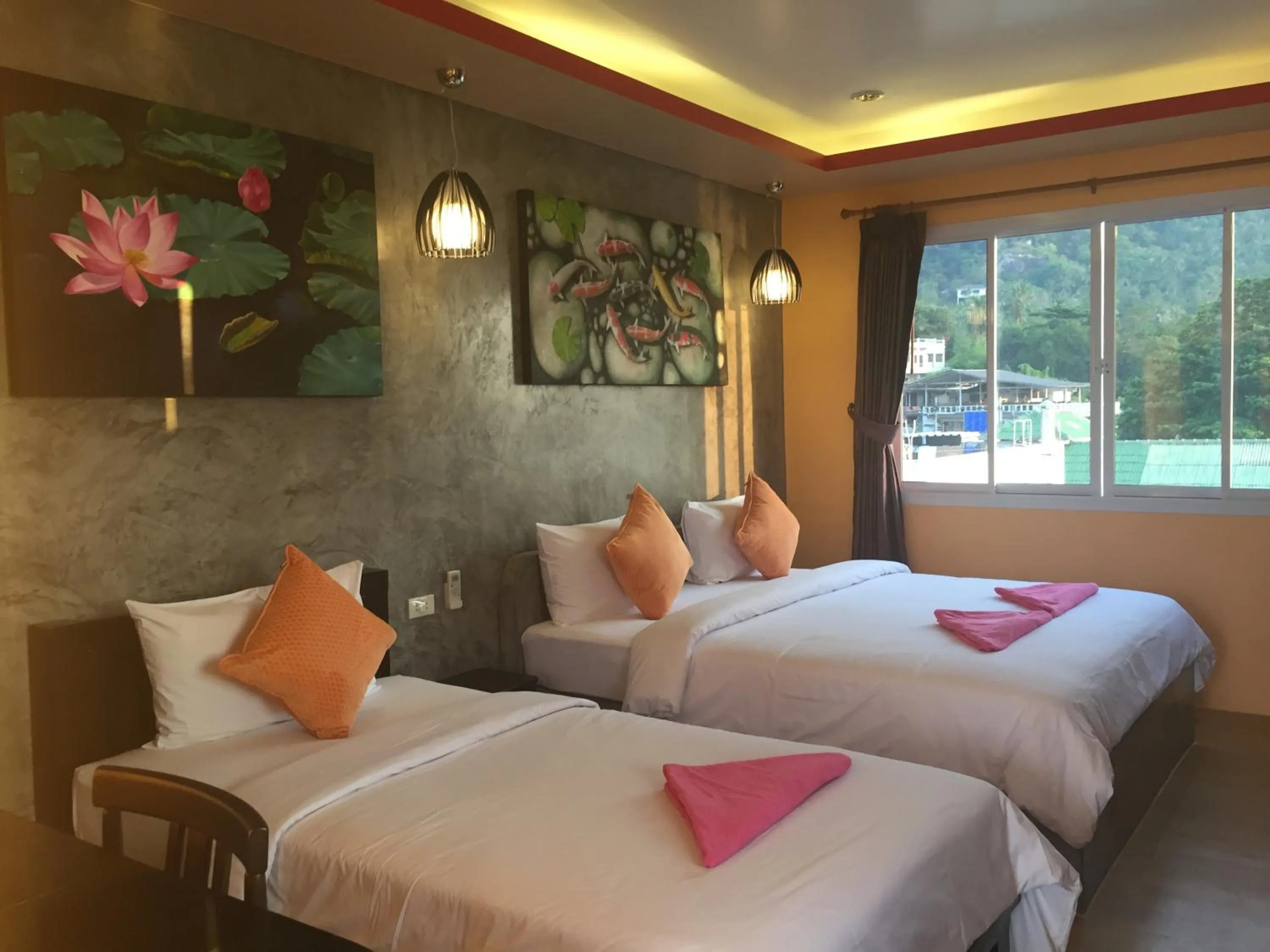 Photo of the whole room, Bed in Bro&Sis Place