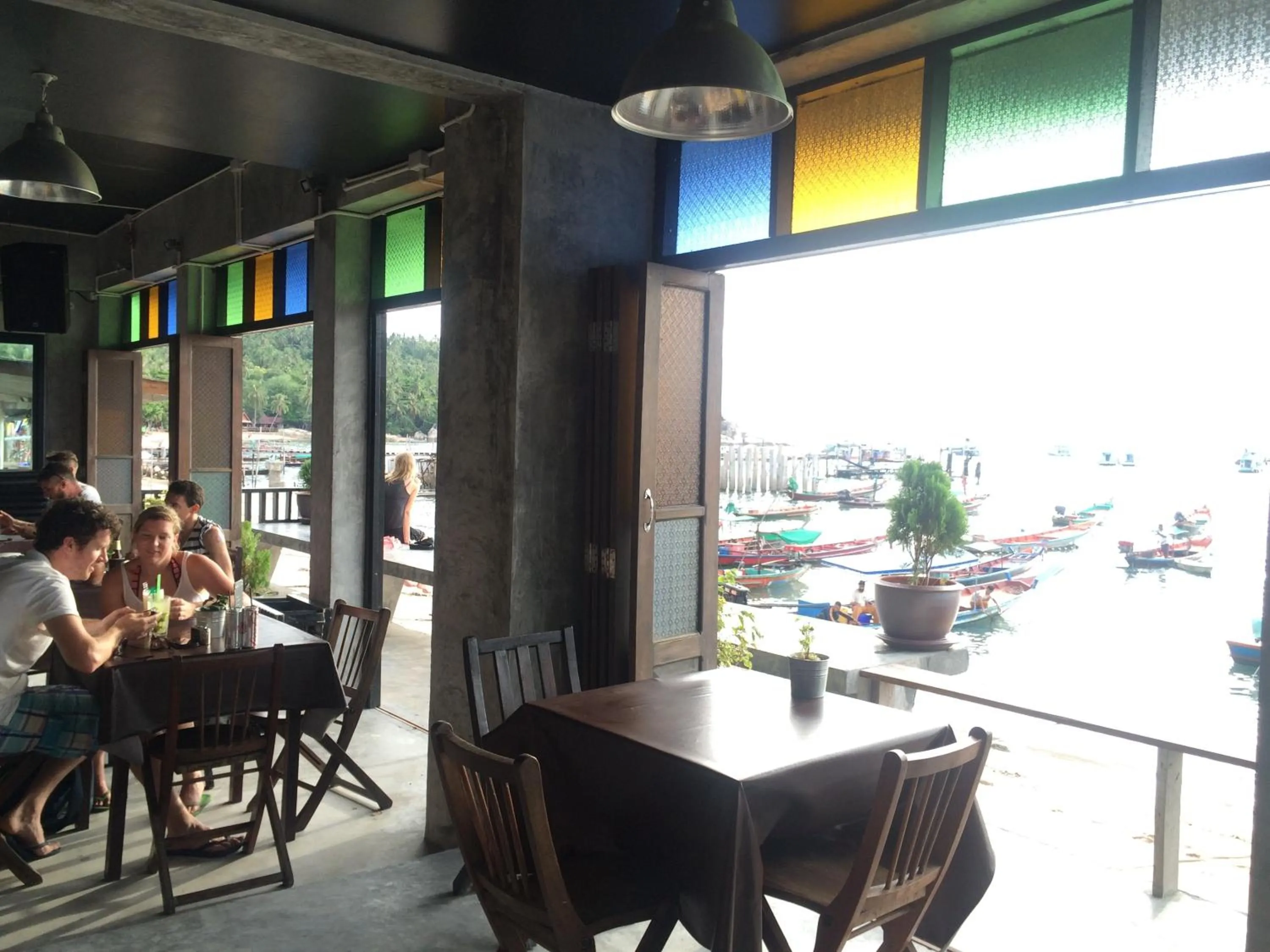 Restaurant/places to eat in Bro&Sis Place