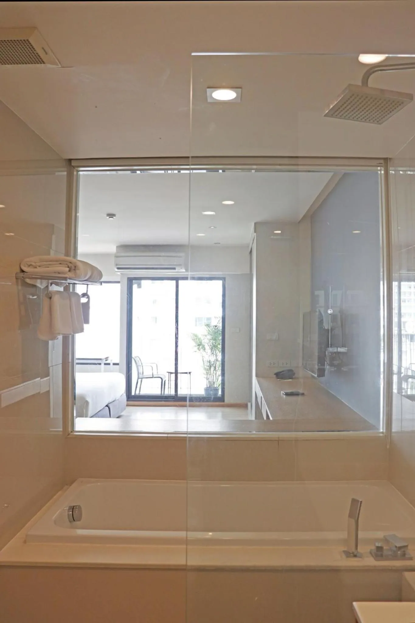 The Residence on Thonglor by UHG