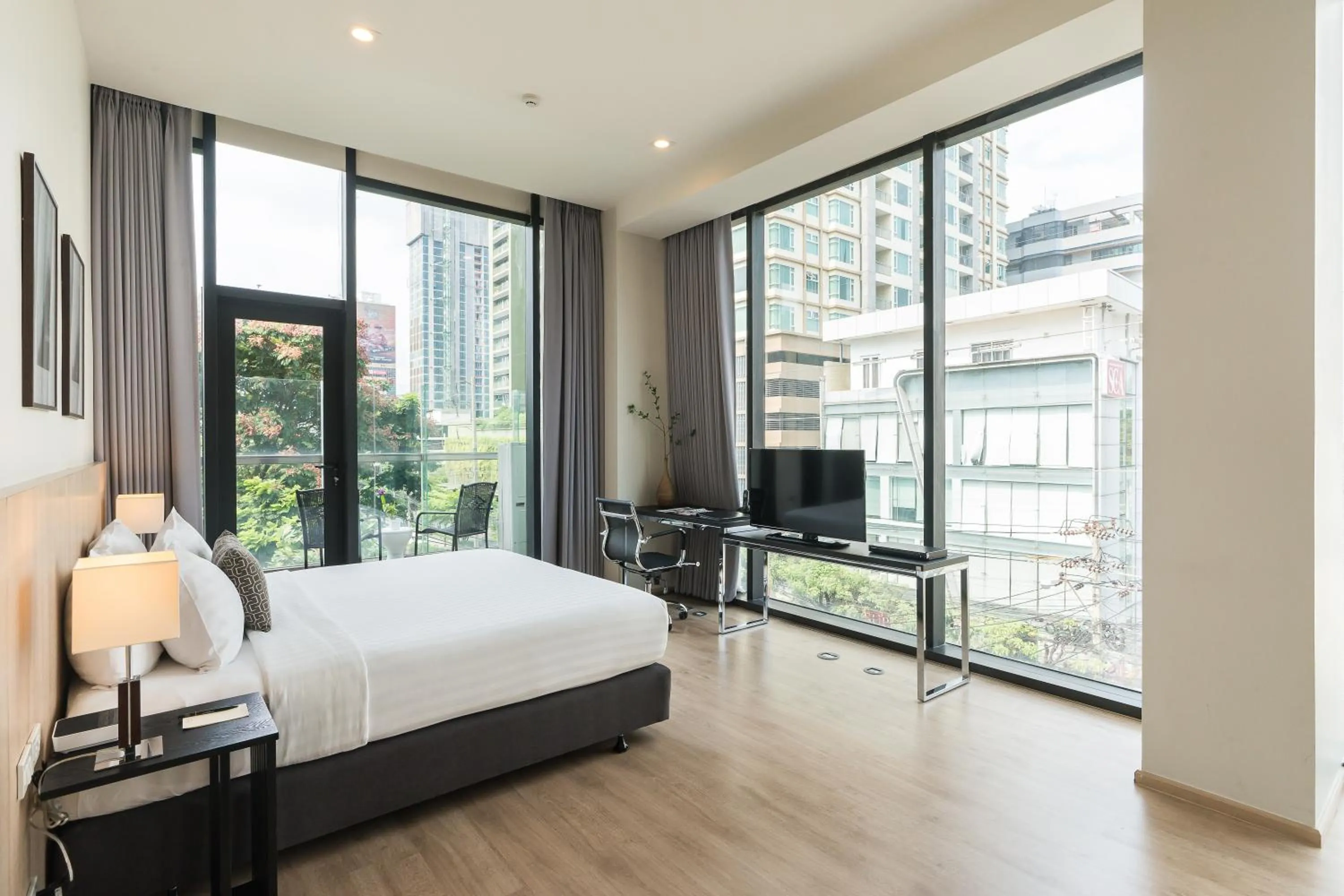 Bedroom, Bed in The Residence on Thonglor by UHG