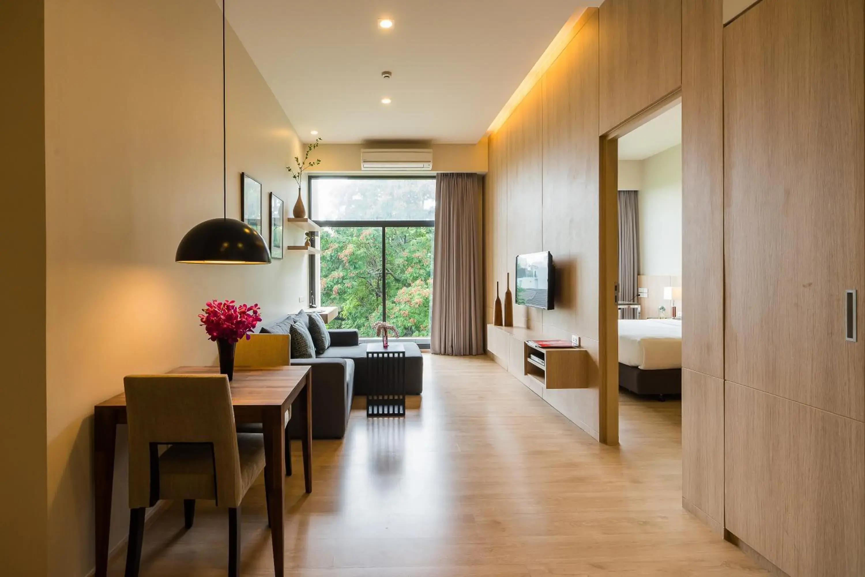 One Bedroom Garden Suite in The Residence on Thonglor by UHG One Bedroom Garden Suite in The Residence on Thonglor by UHG