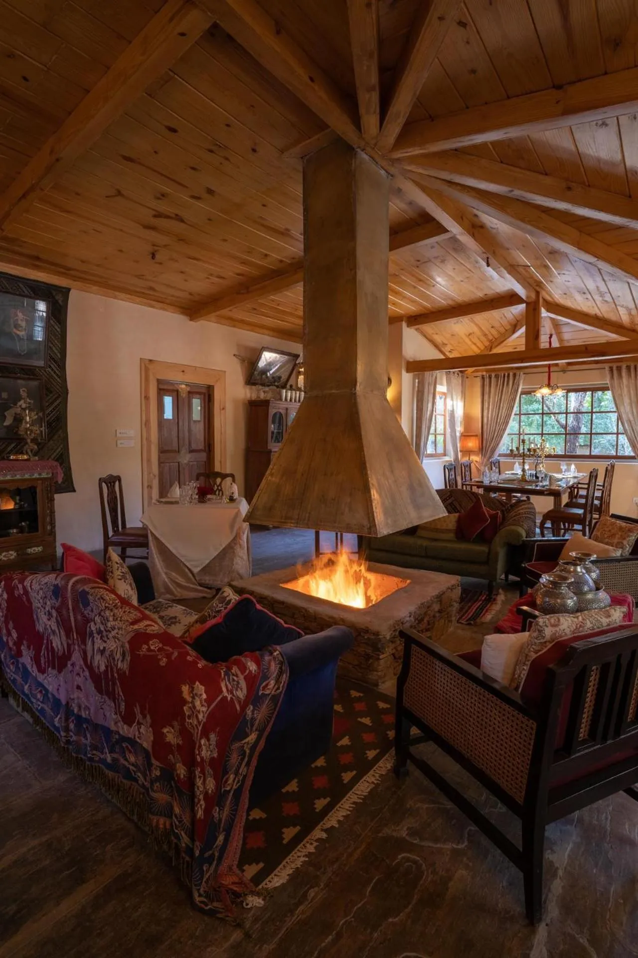 Restaurant/places to eat in Srinivas The Royal Residence, Jaipur