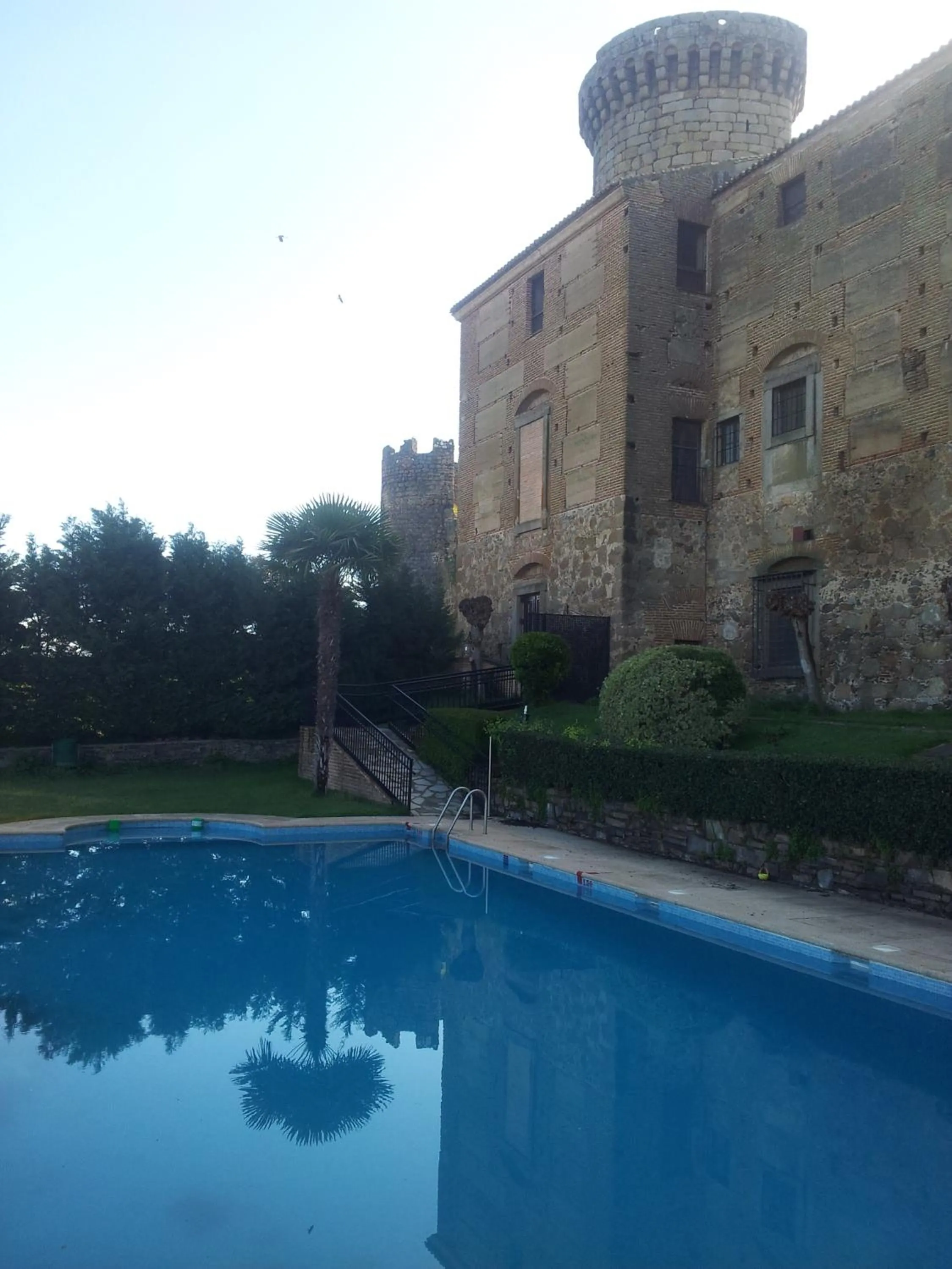 Swimming pool in Parador de Oropesa