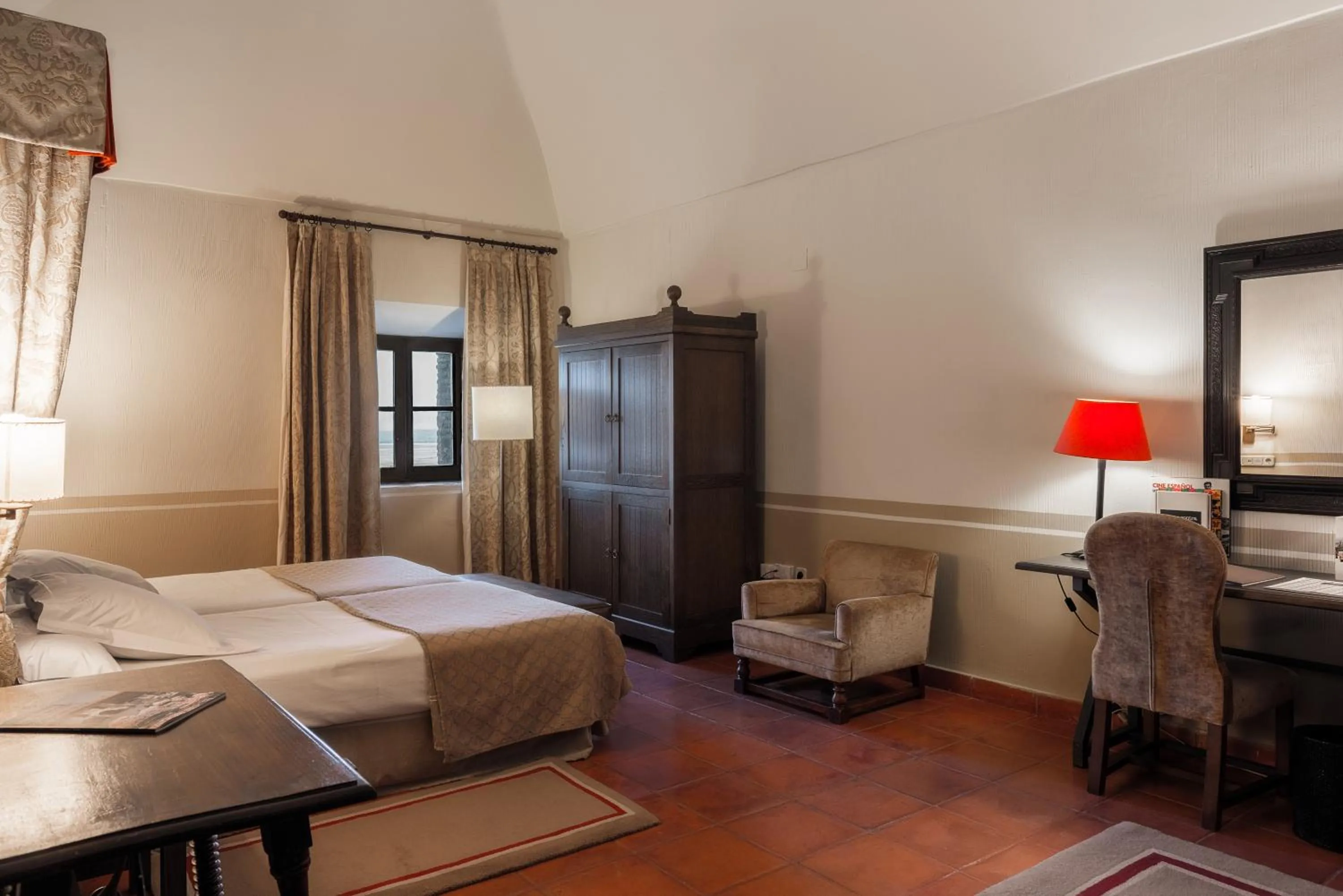 Bedroom in Parador de Oropesa