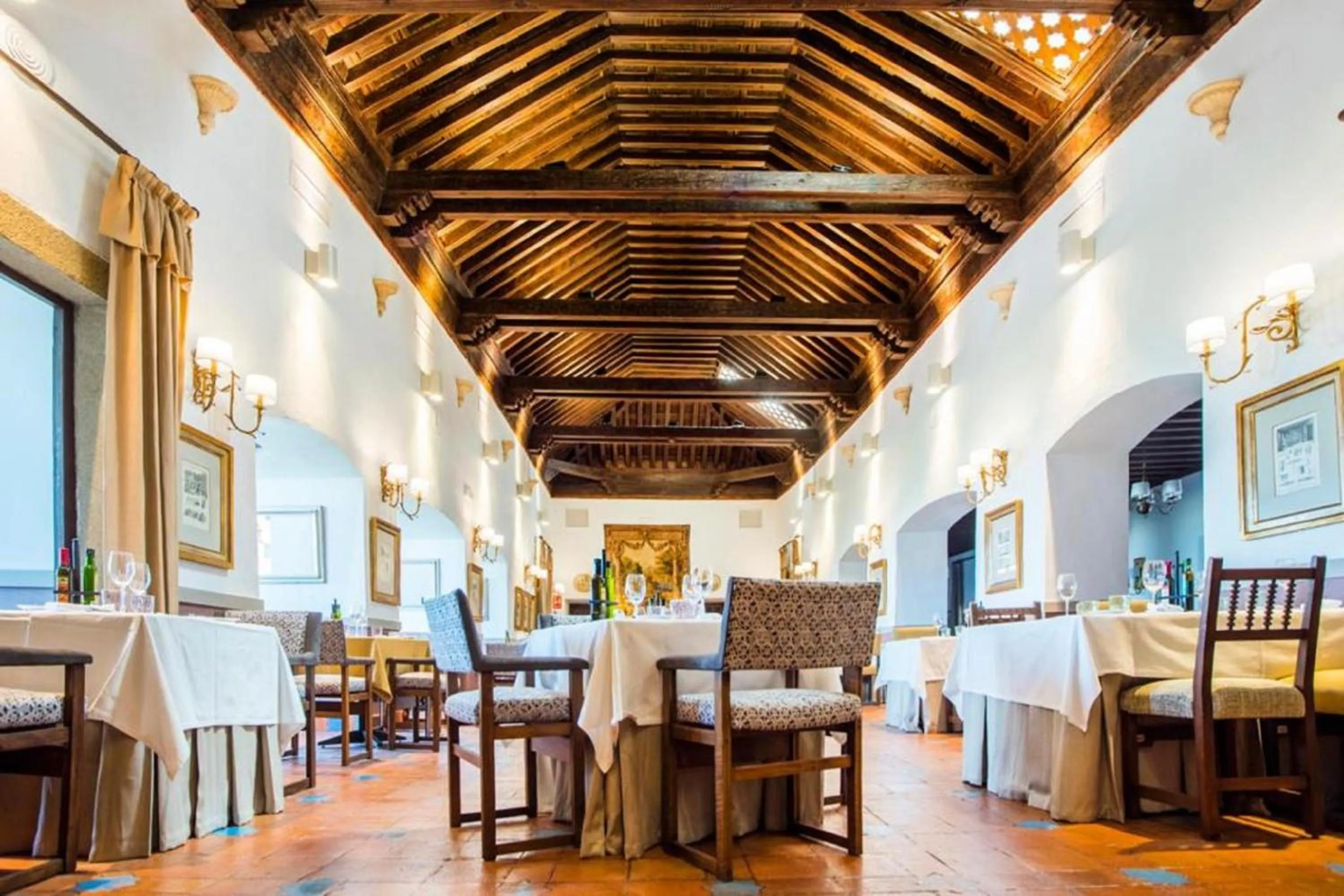 Restaurant/places to eat in Parador de Oropesa