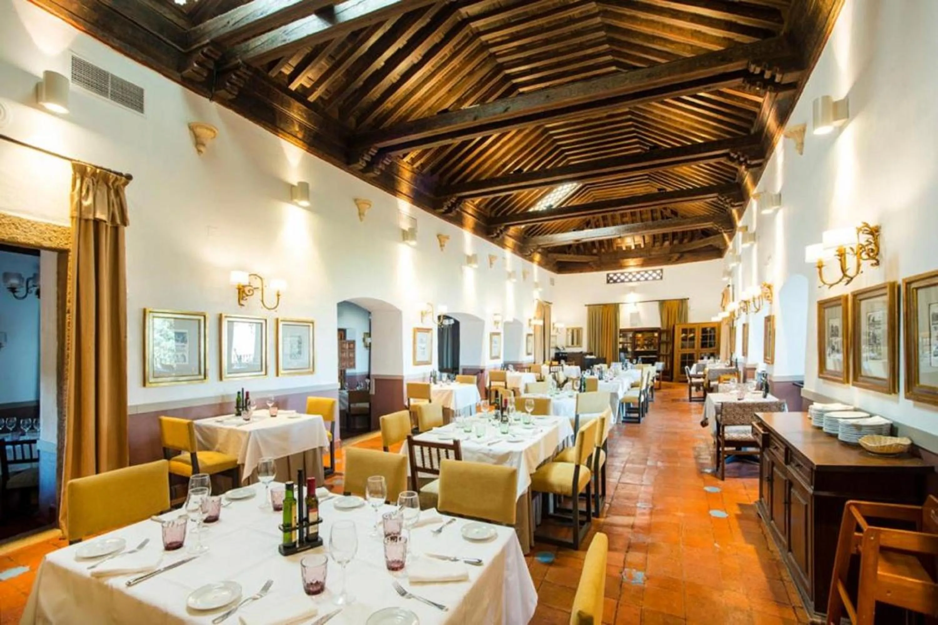 Restaurant/places to eat in Parador de Oropesa