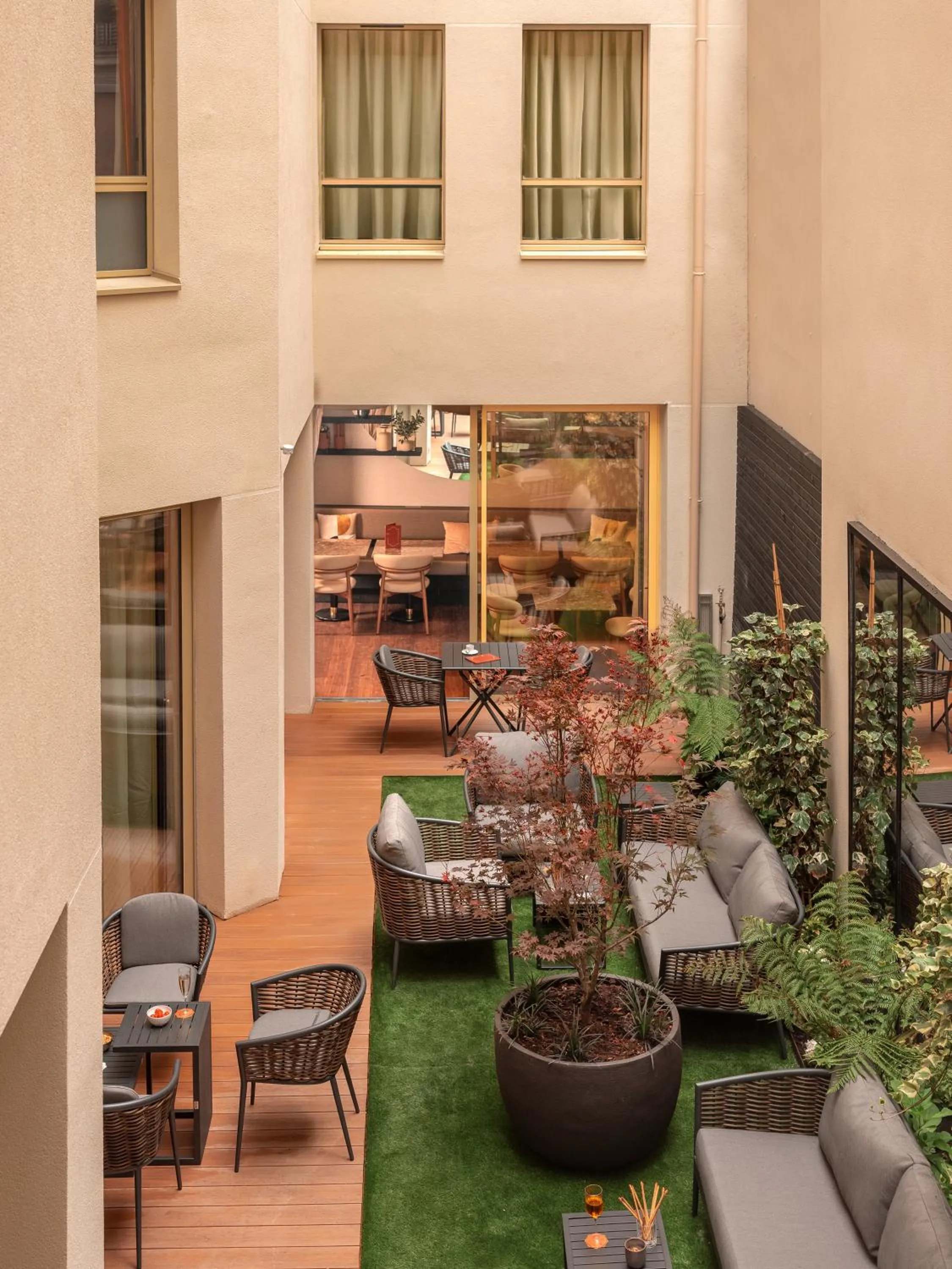 Balcony/Terrace in Hôtel Barnett Paris