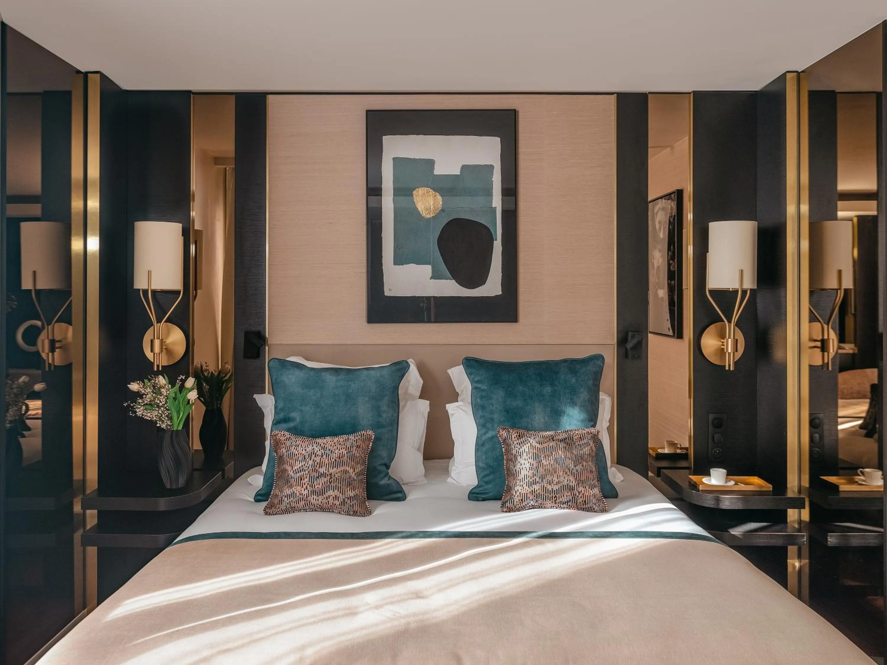 Bed in Hôtel Barnett Paris