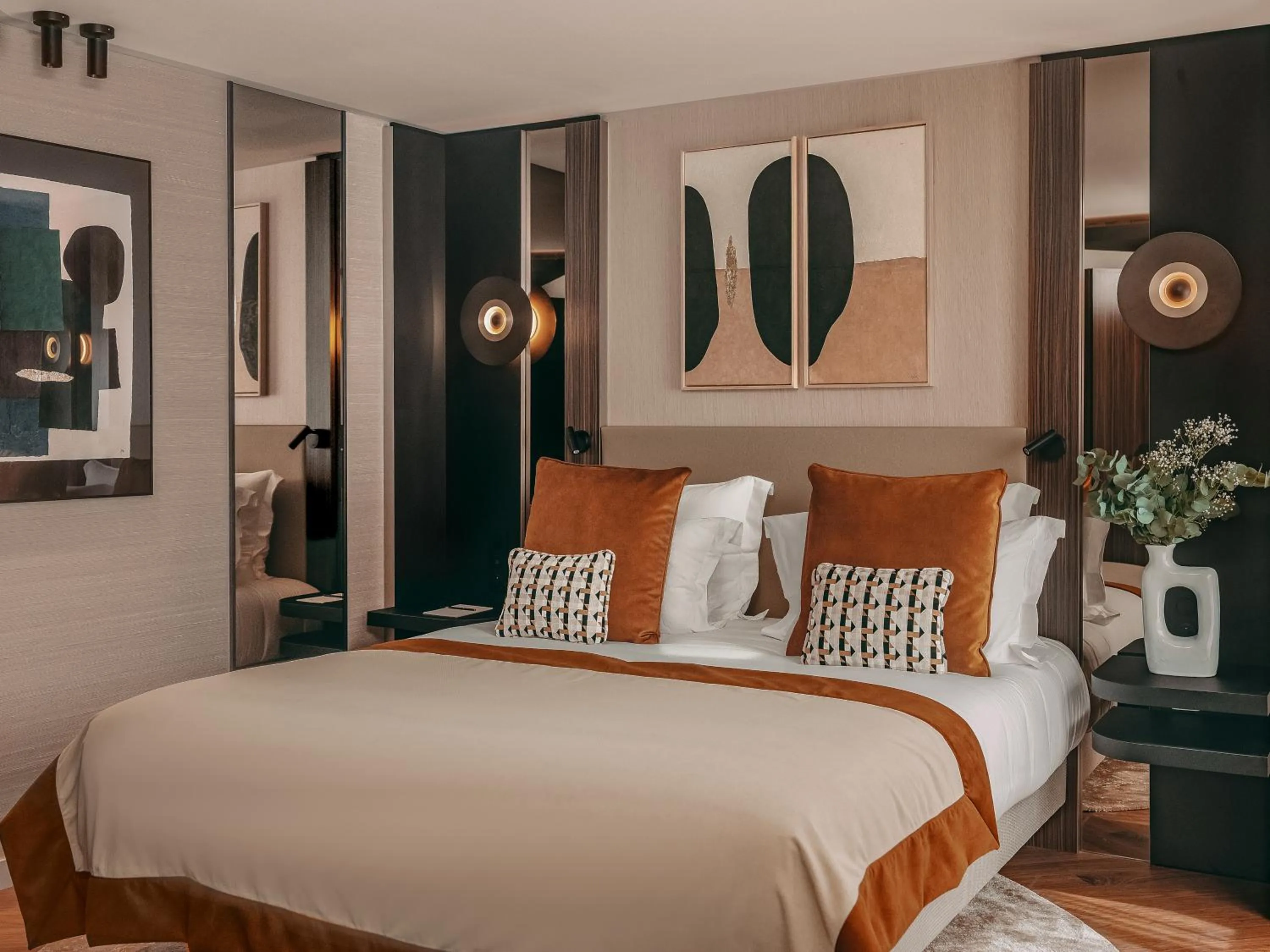 Bed in Hôtel Barnett Paris