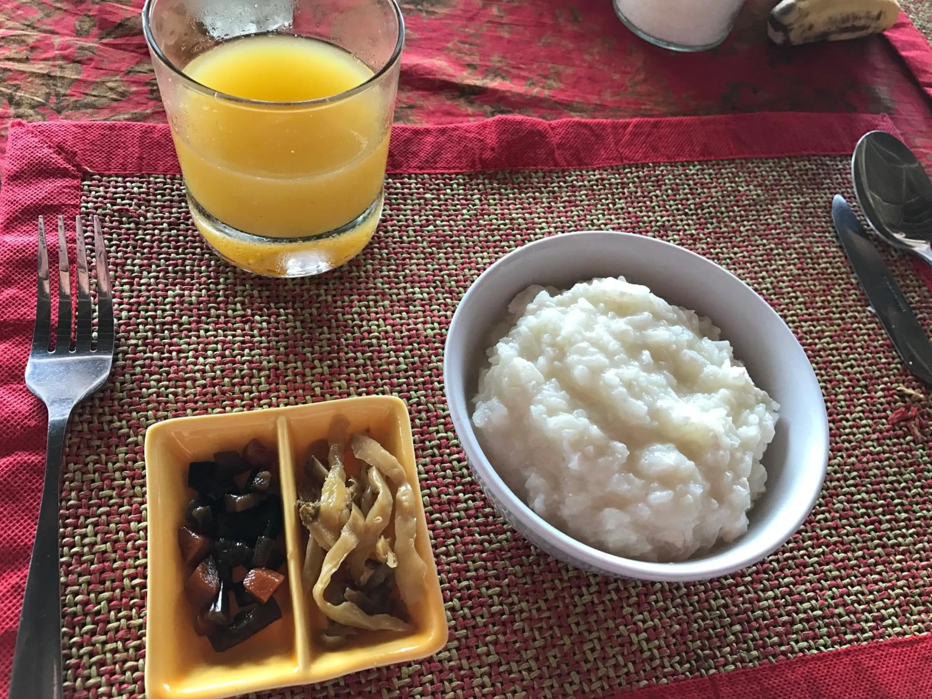 Food and drinks in Paradise Beach Bungalows