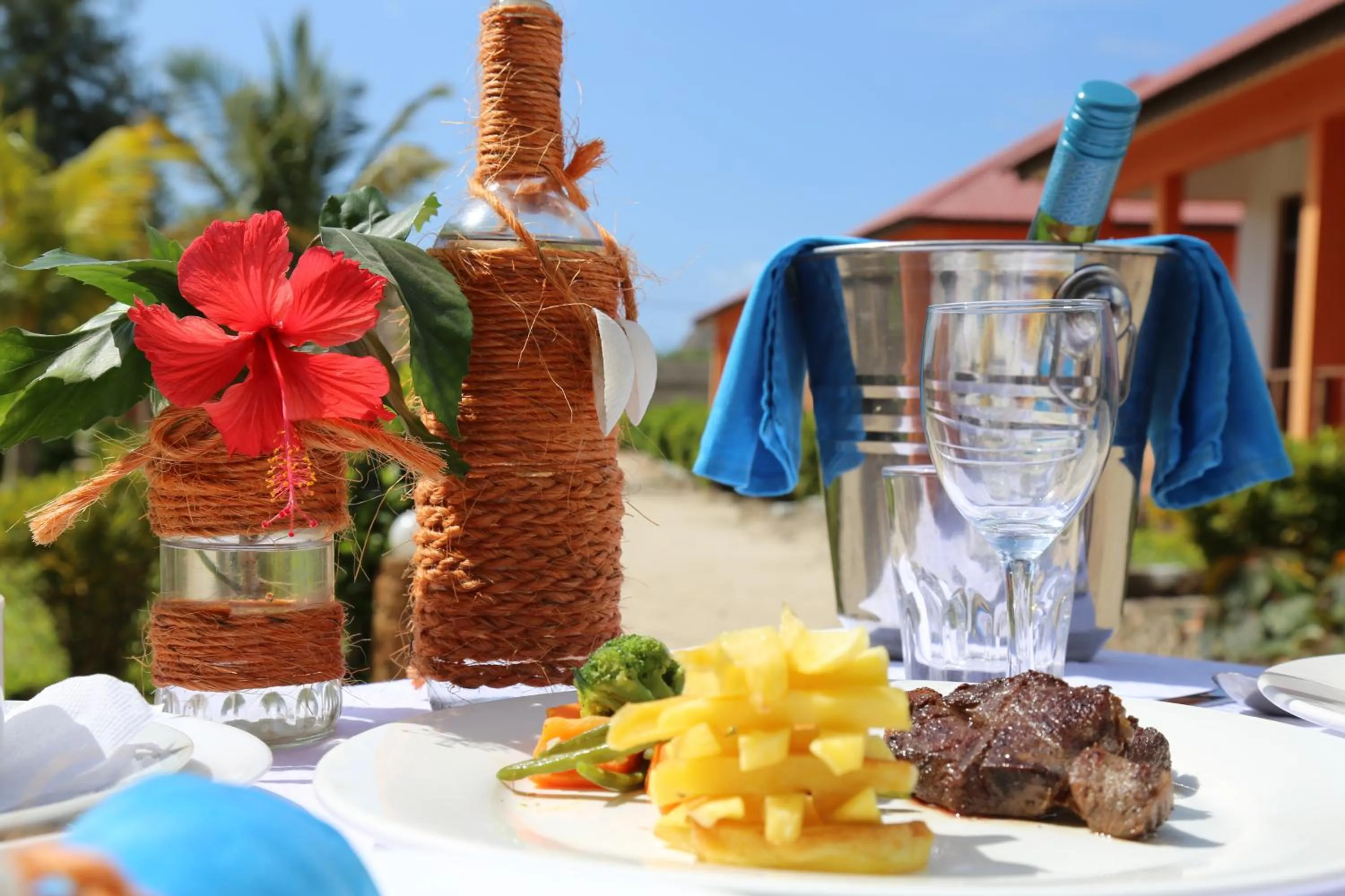 Food and drinks in Kigwedeni Villas
