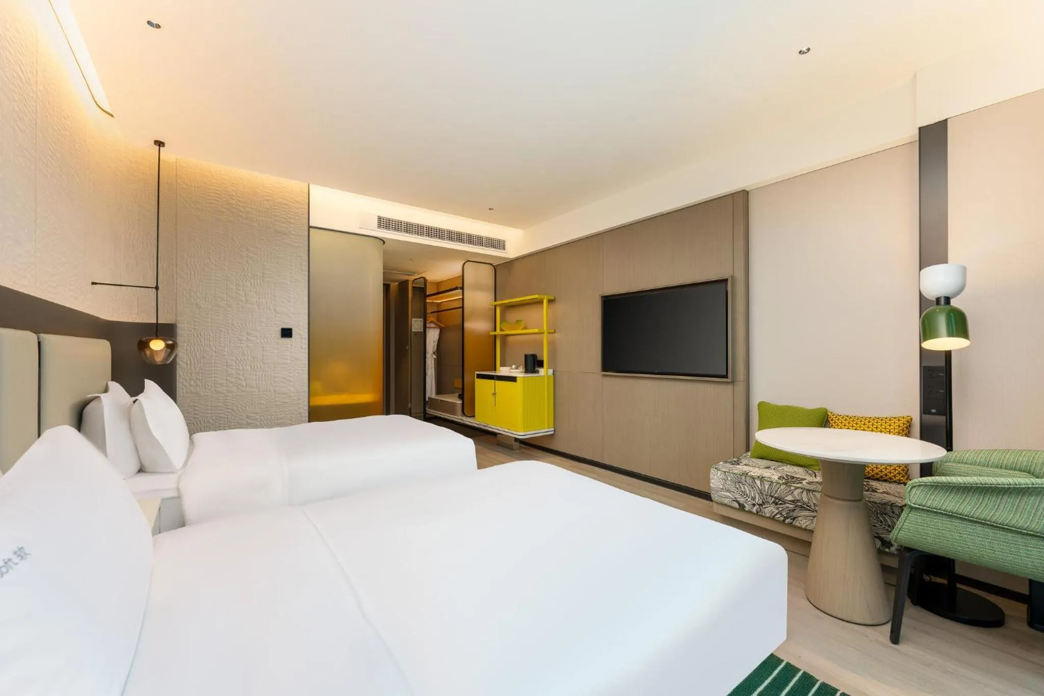 Photo of the whole room, Bed in Holiday Inn Fuzhou Exhibition Center