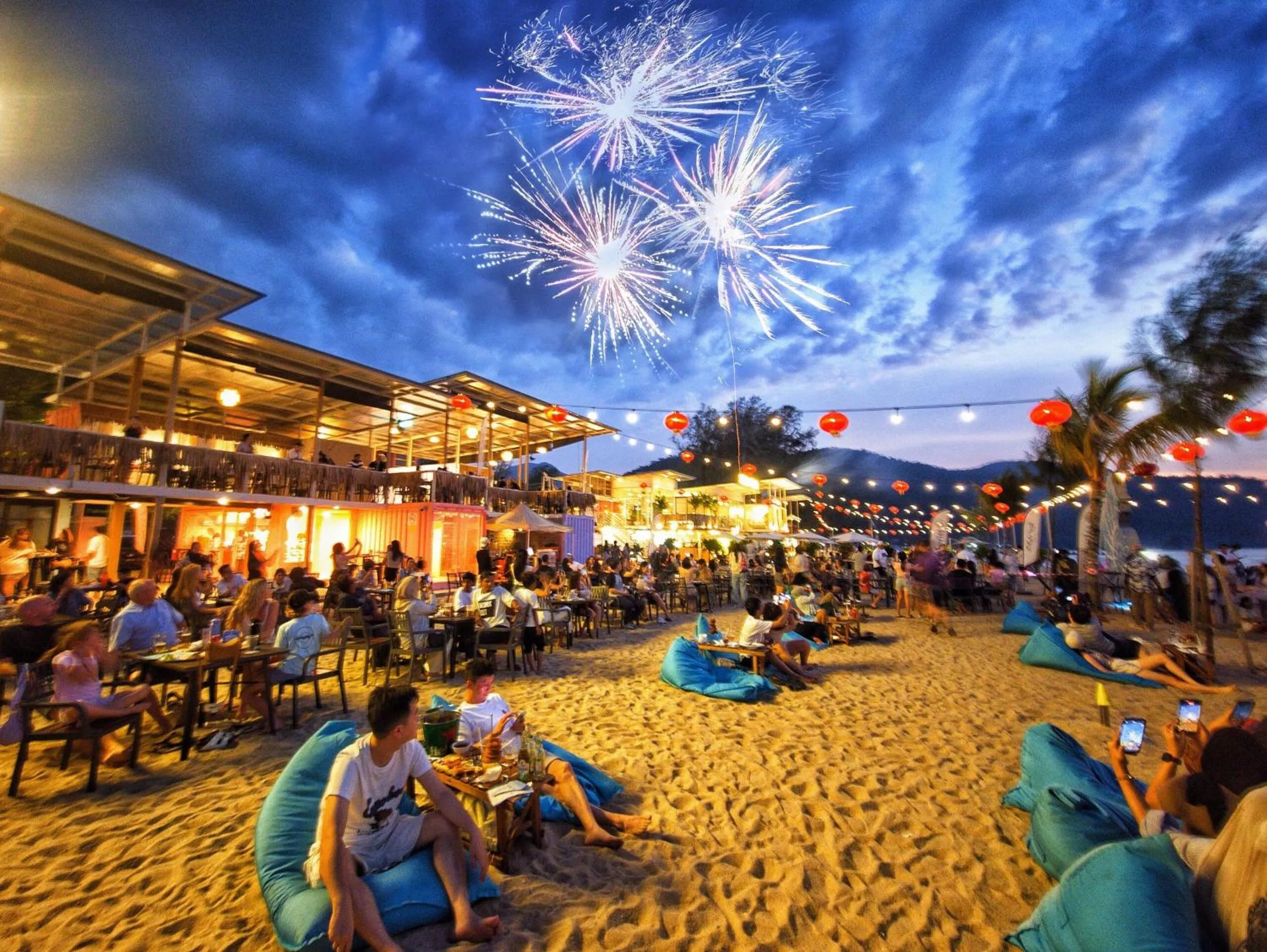 Restaurant/places to eat in Sri Sayang Resort Apartment