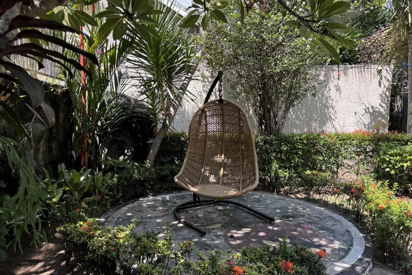 Garden in Senggigi Cottages Lombok