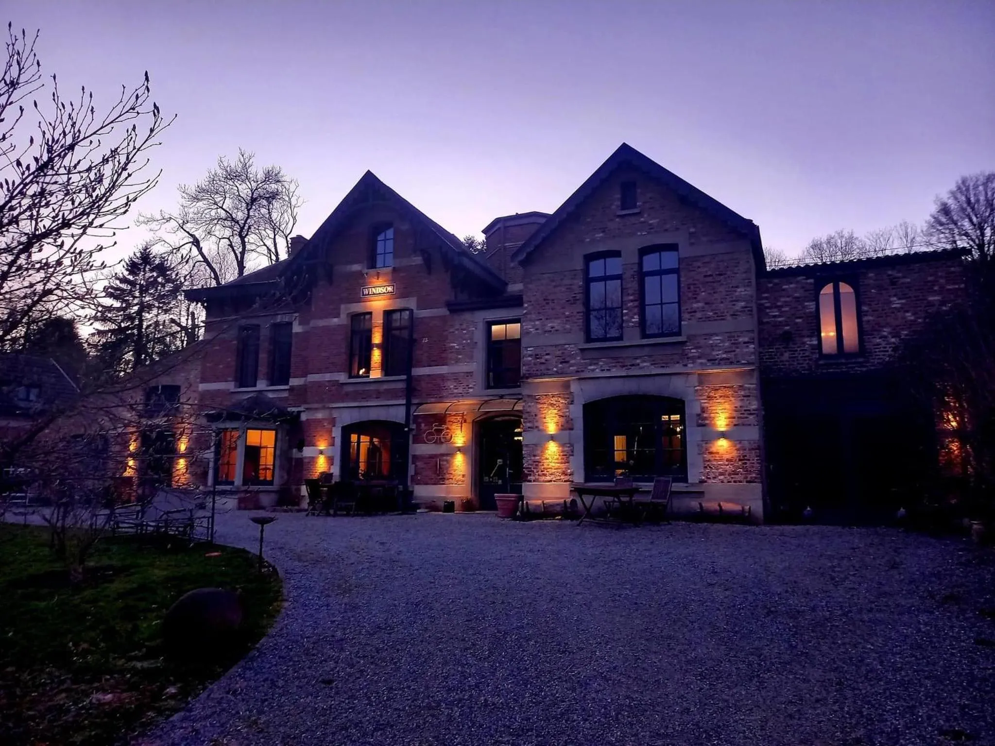 Property building in B&B Windsor - Guesthouse