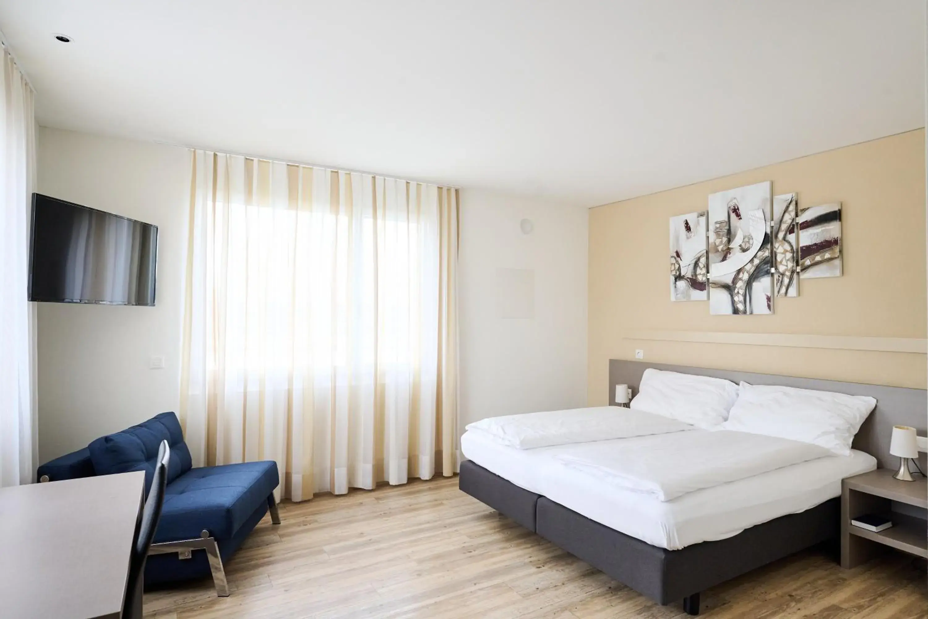 Premium Double Flex (Optional Sofa Bed – Self Setup) in Smart Hotel Kreisel --Self check-In Premium Double Flex (Optional Sofa Bed – Self Setup) in Smart Hotel Kreisel --Self check-In