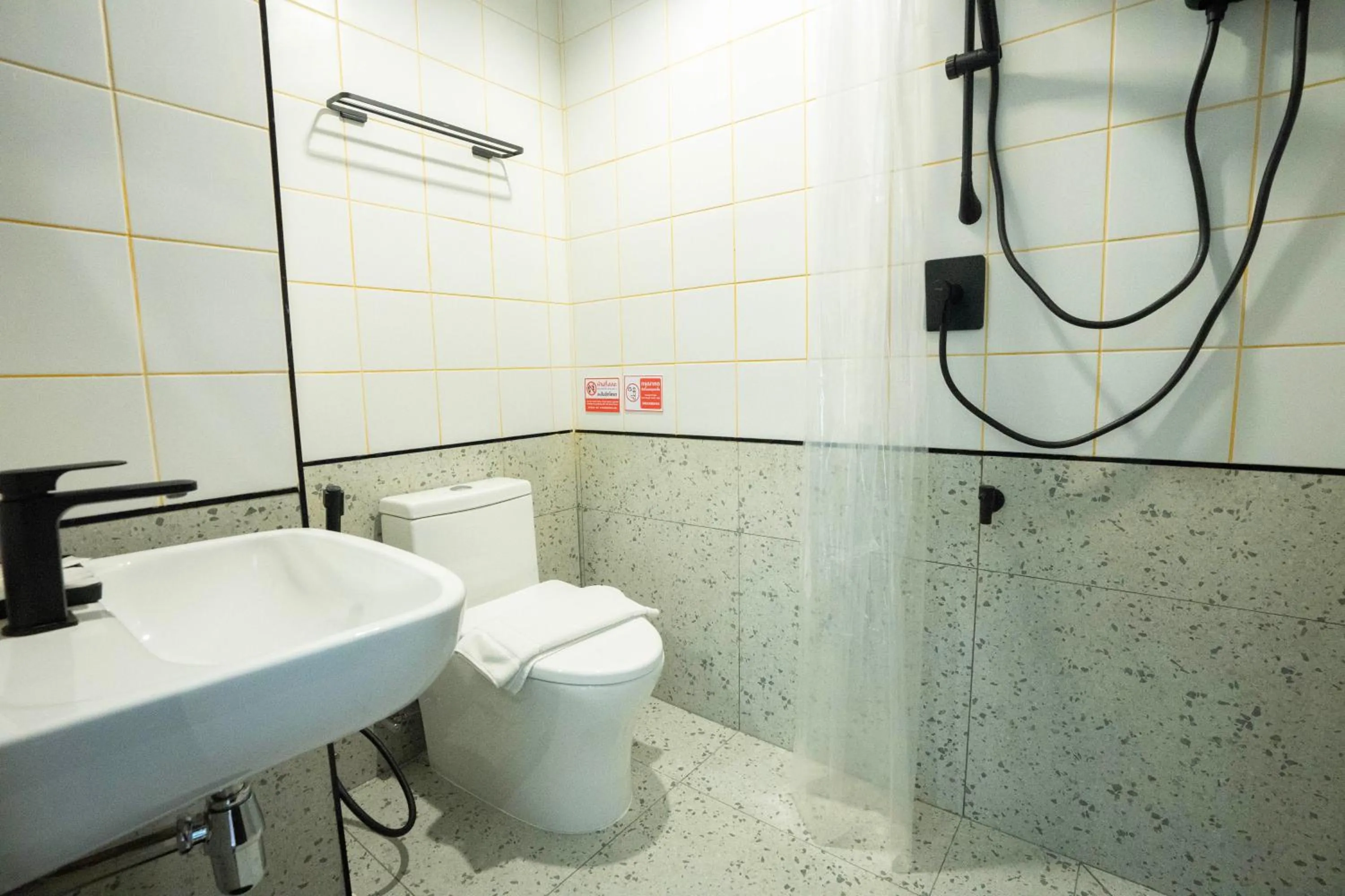 Infinite Hotel-Ratchada