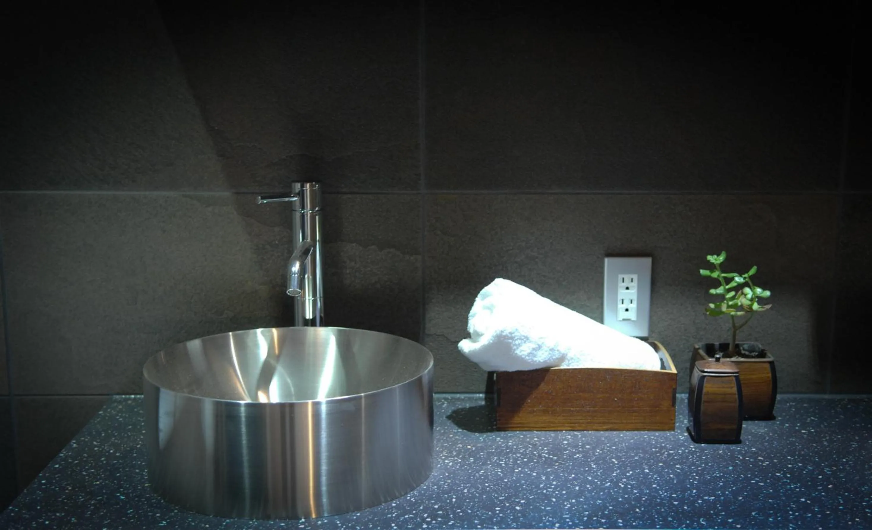 Bathroom in Phoenix Cocoon by HHG