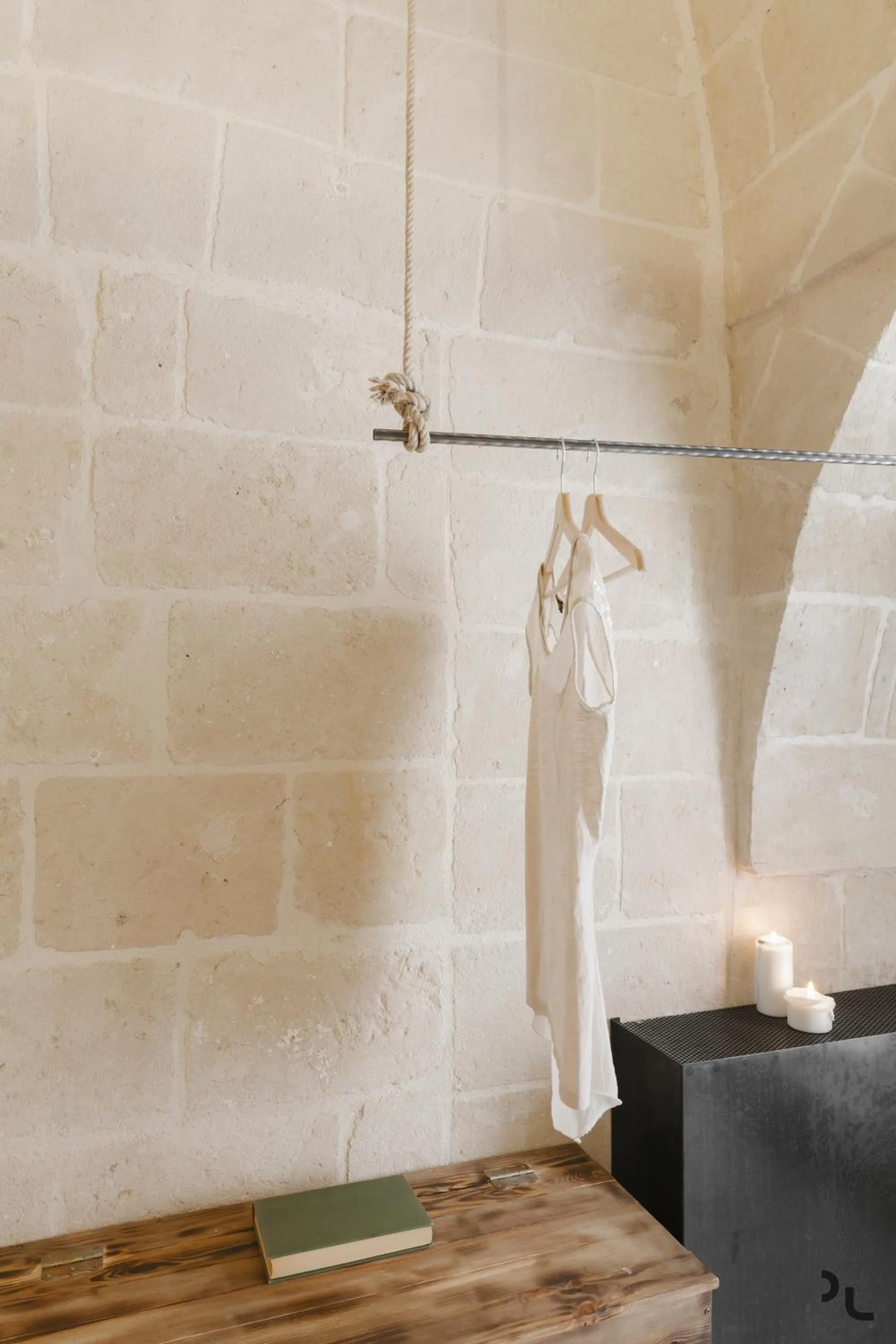 Photo of the whole room in Hydria Rooms