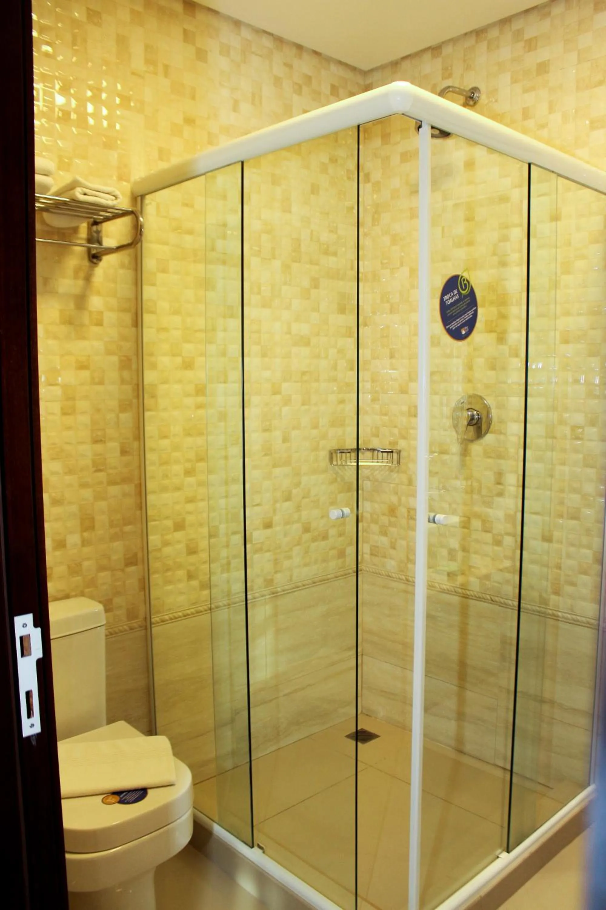Shower in Blue Hill Hotel
