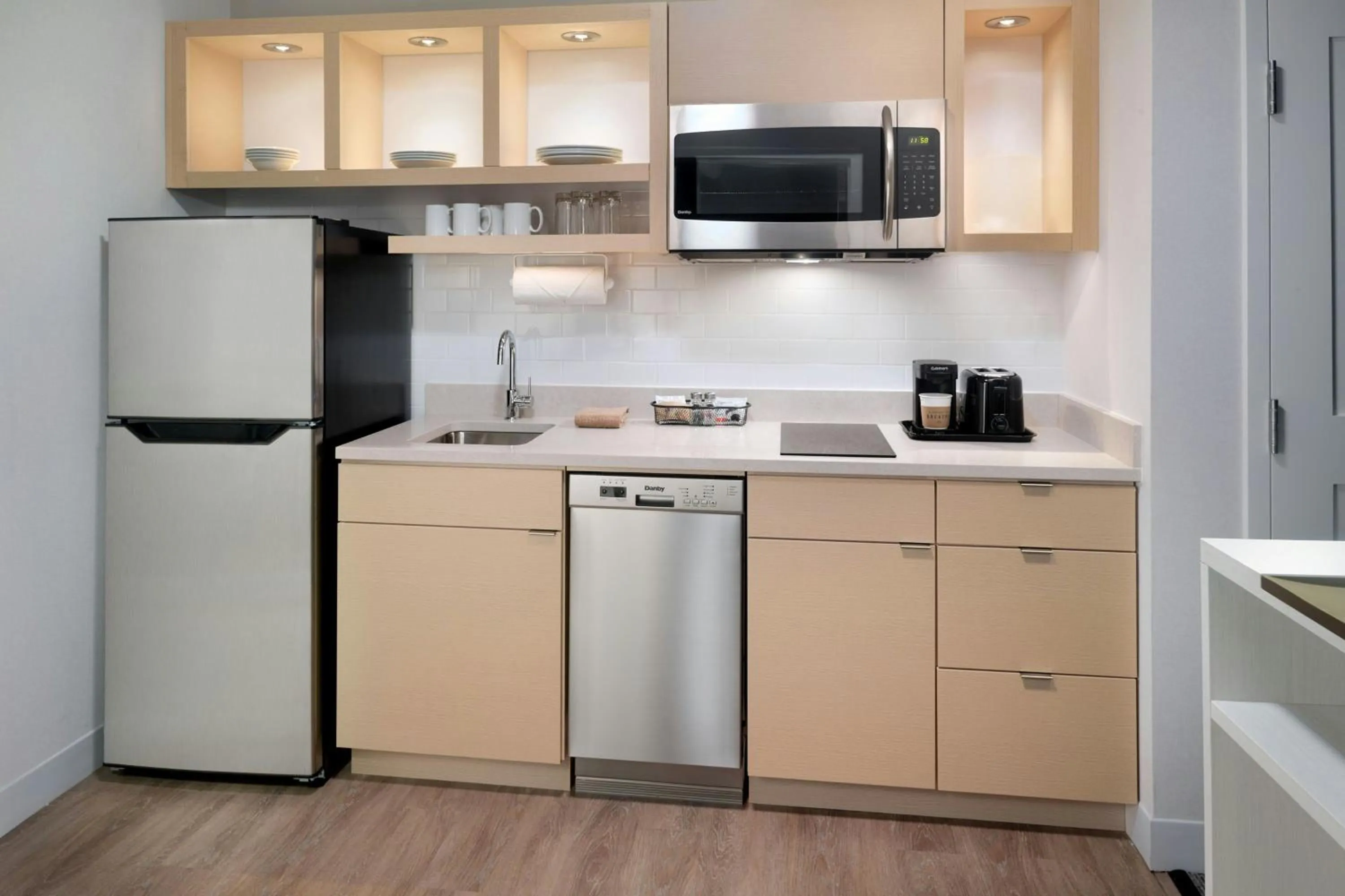 Kitchen or kitchenette in TownePlace Suites by Marriott Locust Grove