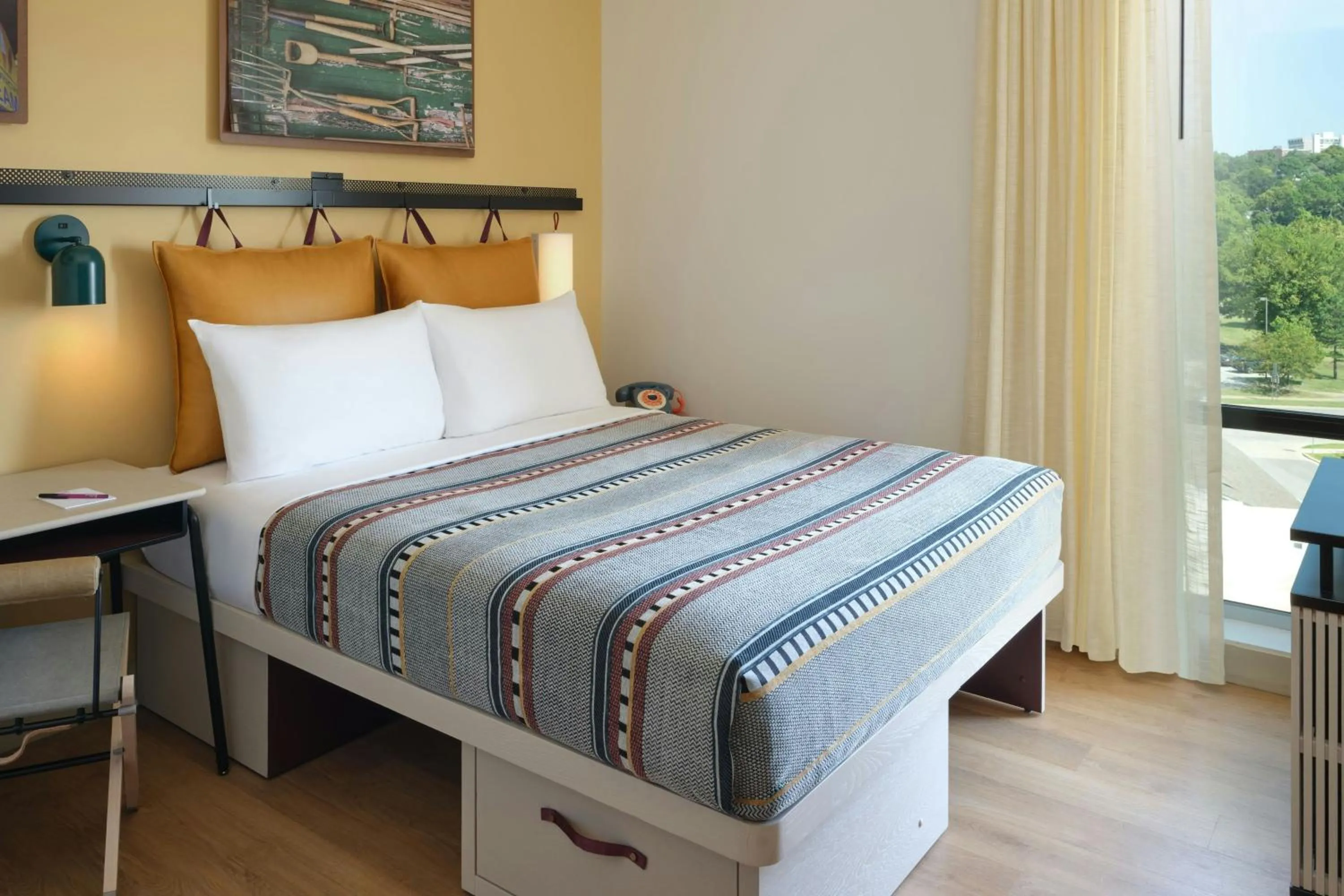 Photo of the whole room, Bed in Moxy Fayetteville