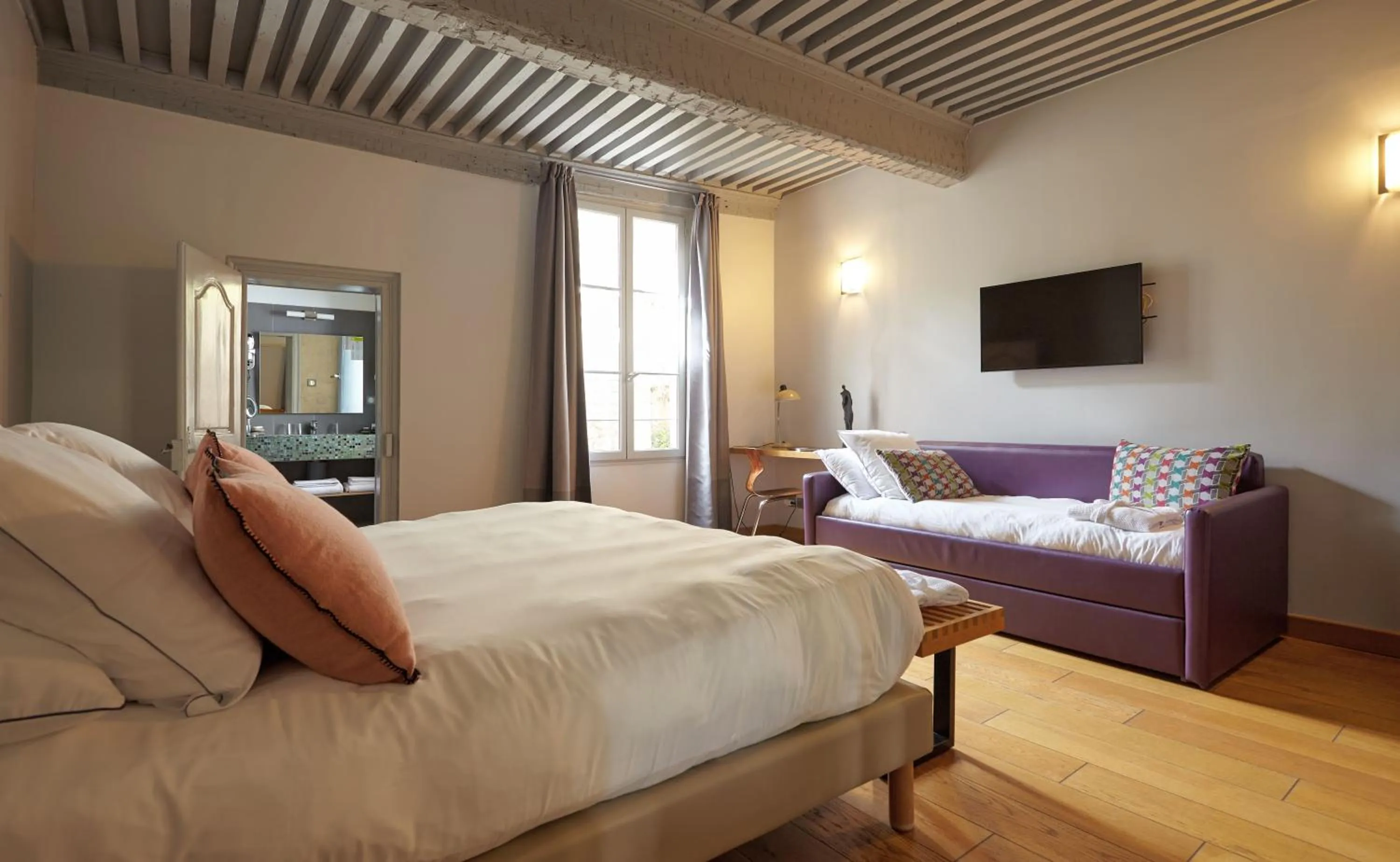 Bed in Boutique Hôtel Entraigues