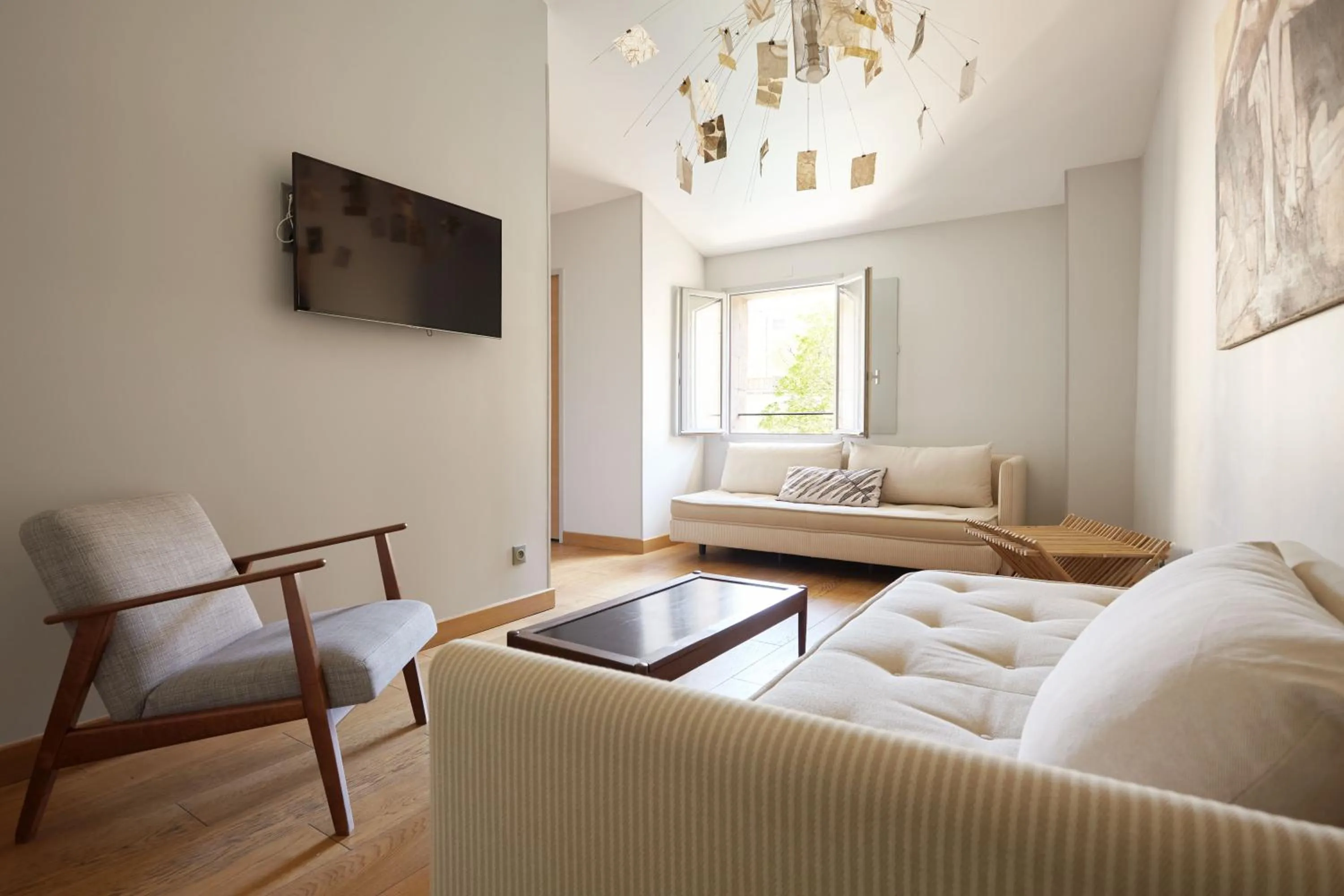 TV and multimedia, Bed in Boutique Hôtel Entraigues