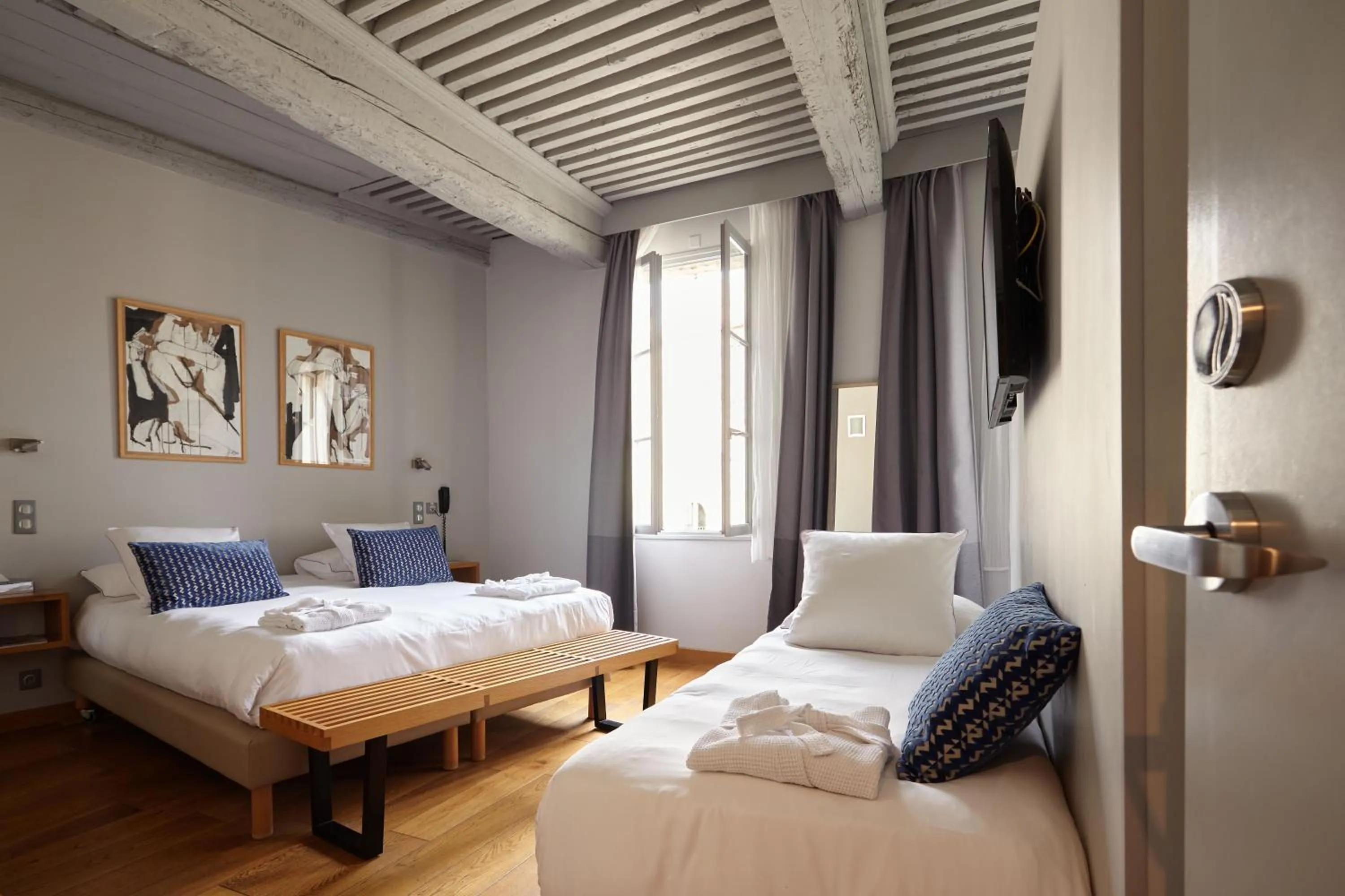 Bed in Boutique Hôtel Entraigues