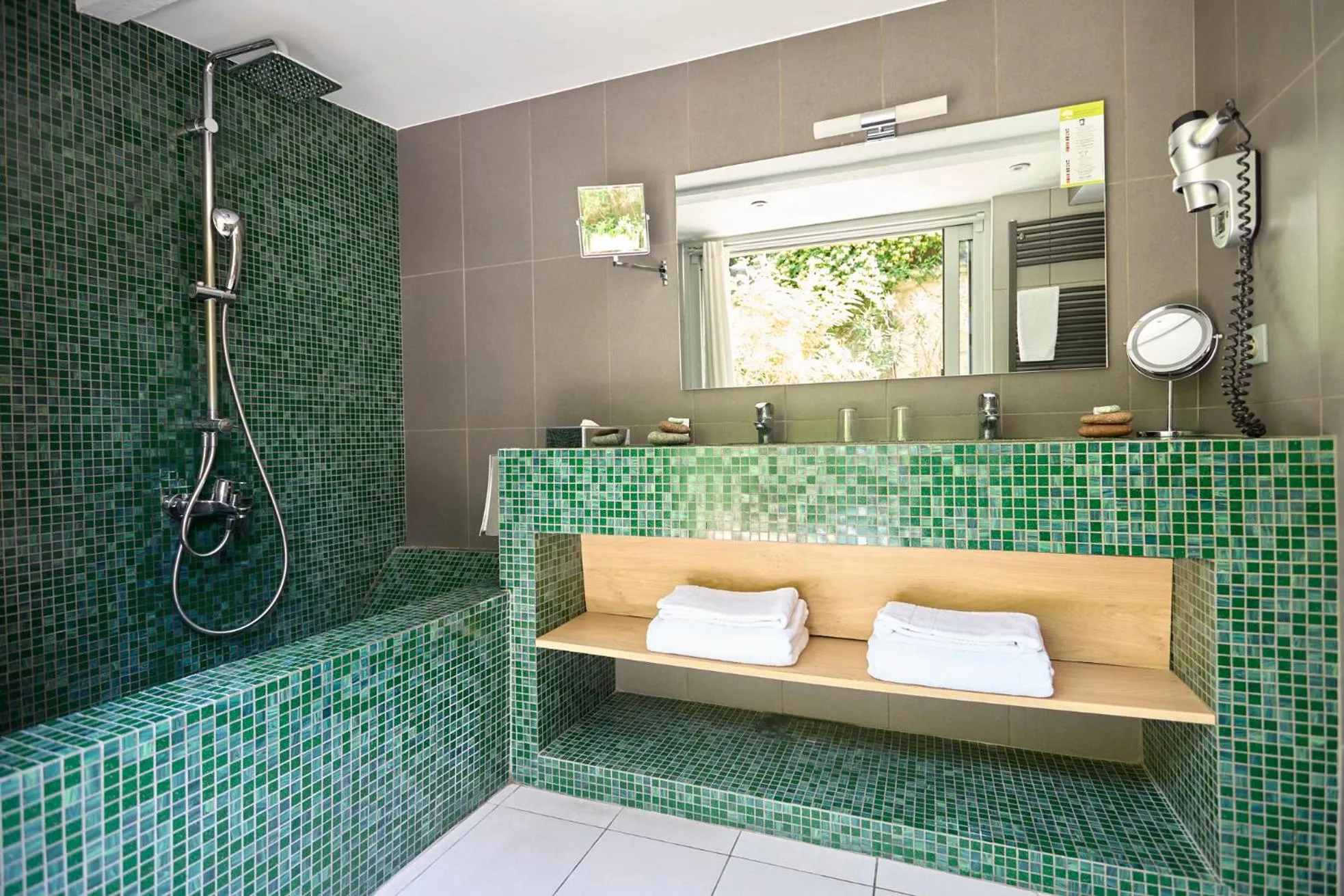 Patio in Boutique Hôtel Entraigues