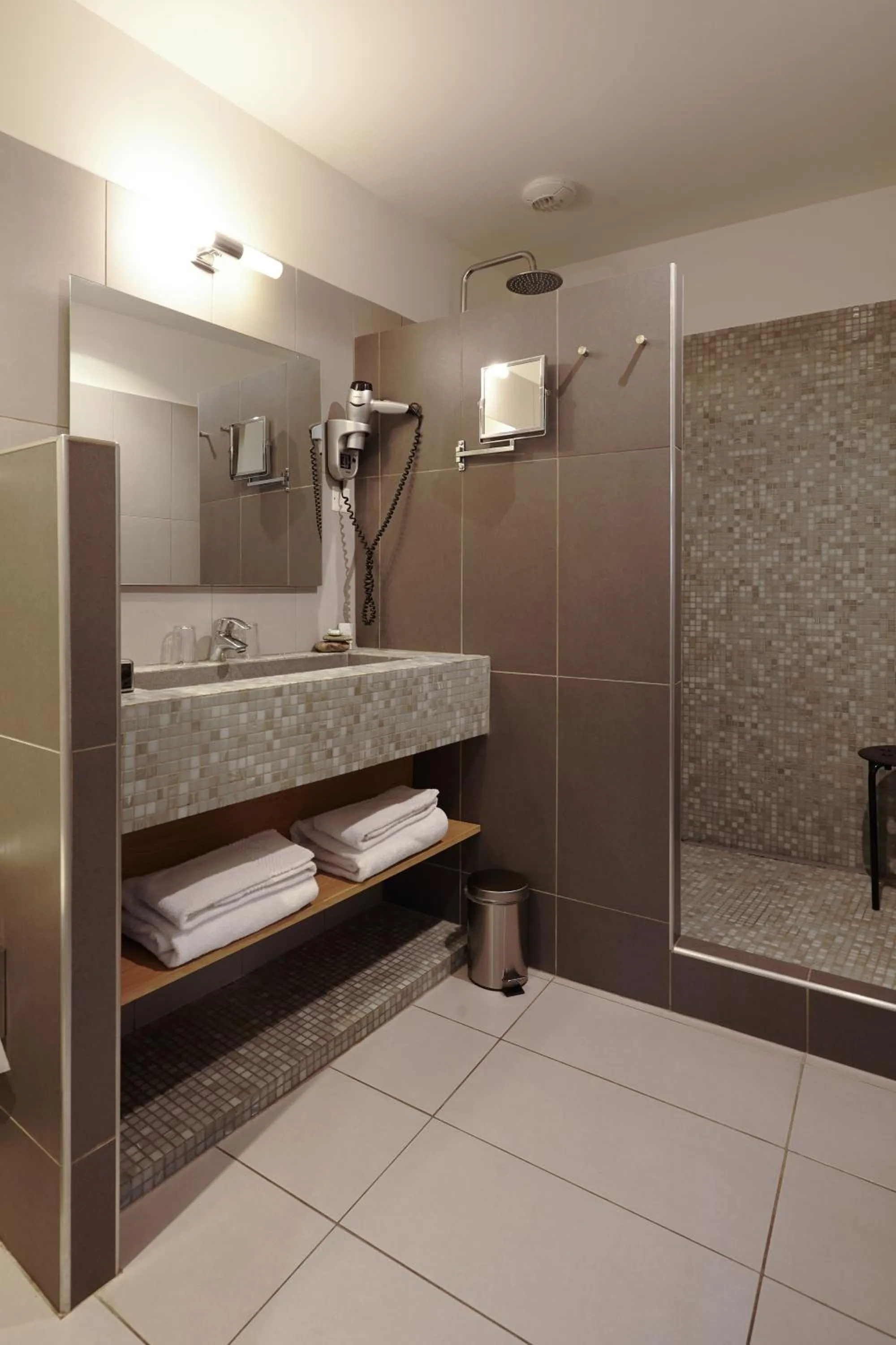 Shower in Boutique Hôtel Entraigues