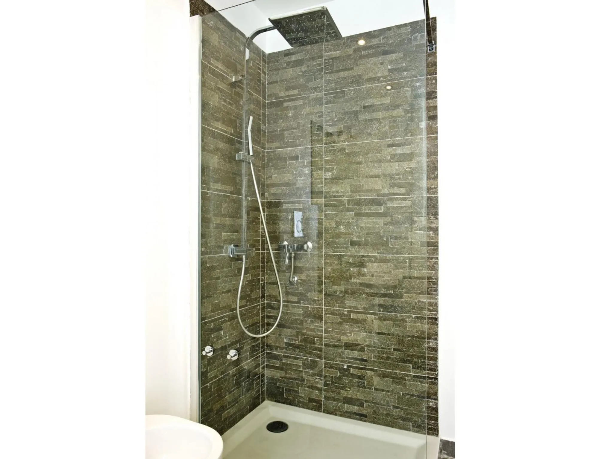 Shower in B&B Albaro
