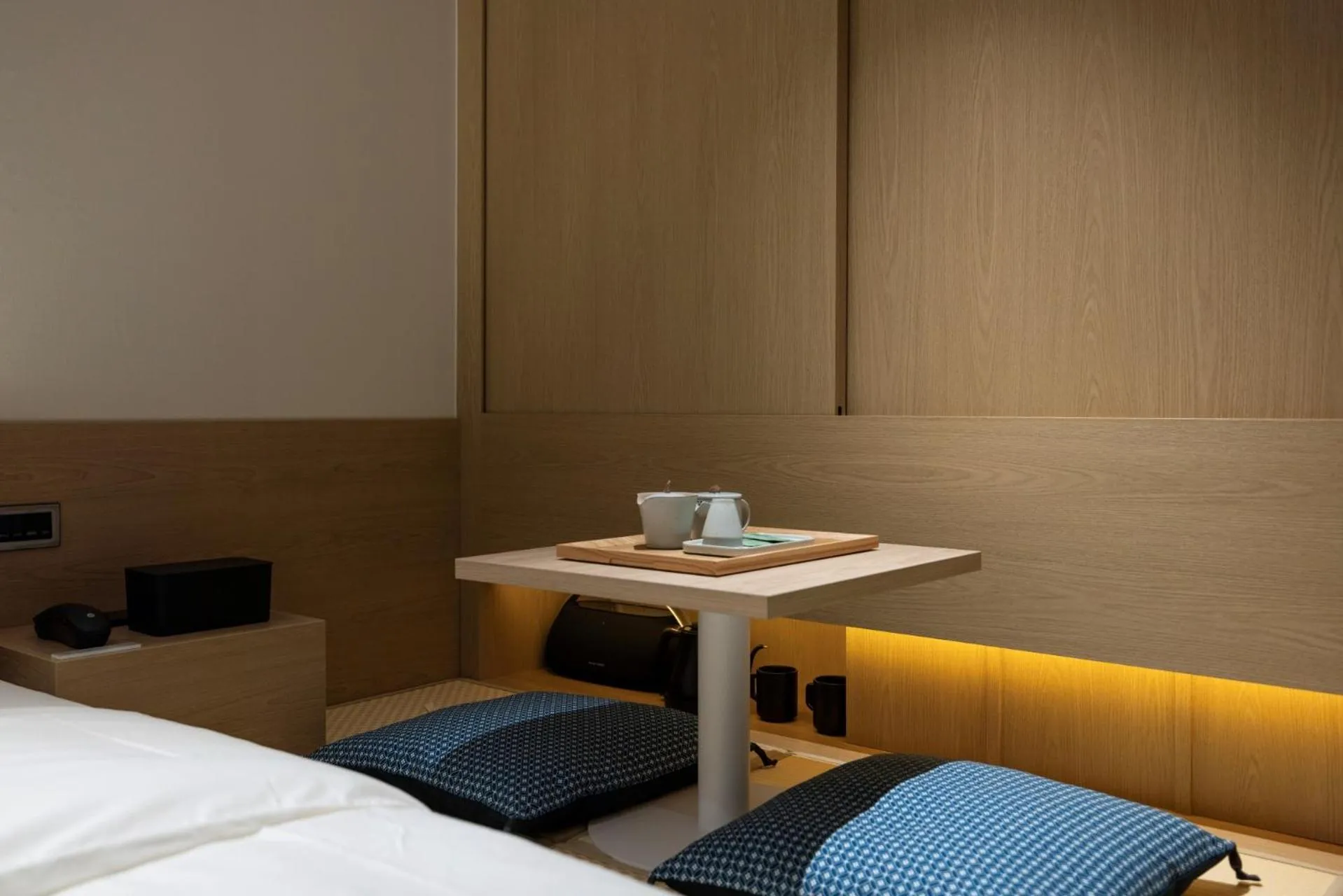 Photo of the whole room, Bed in Sowon Ryokan and Hotel by Aank Sangbong