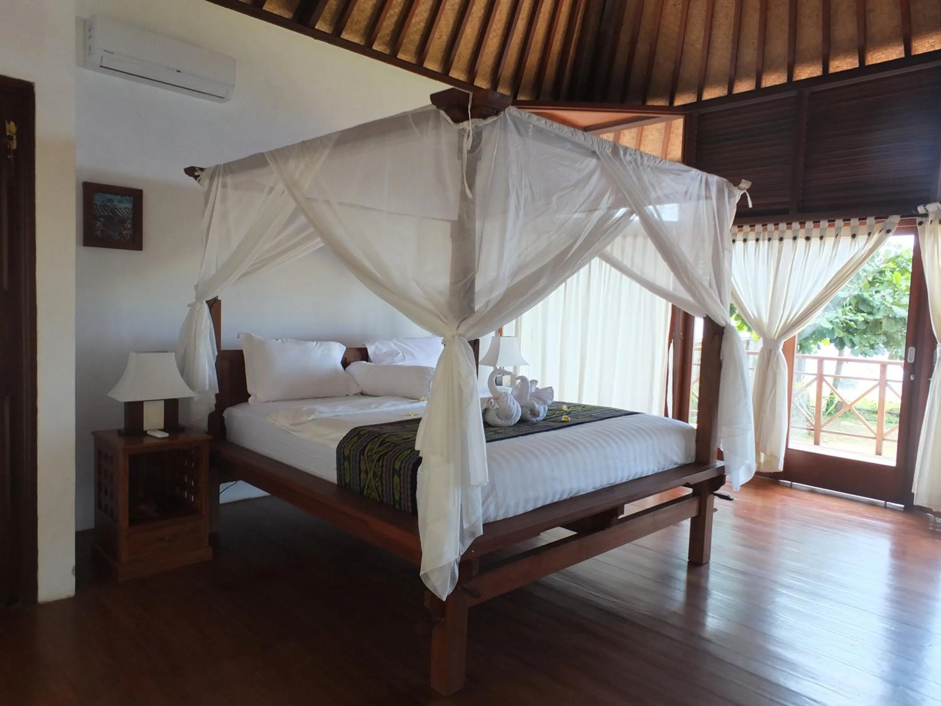 Bed in The Amrita - Salt Farm Villas