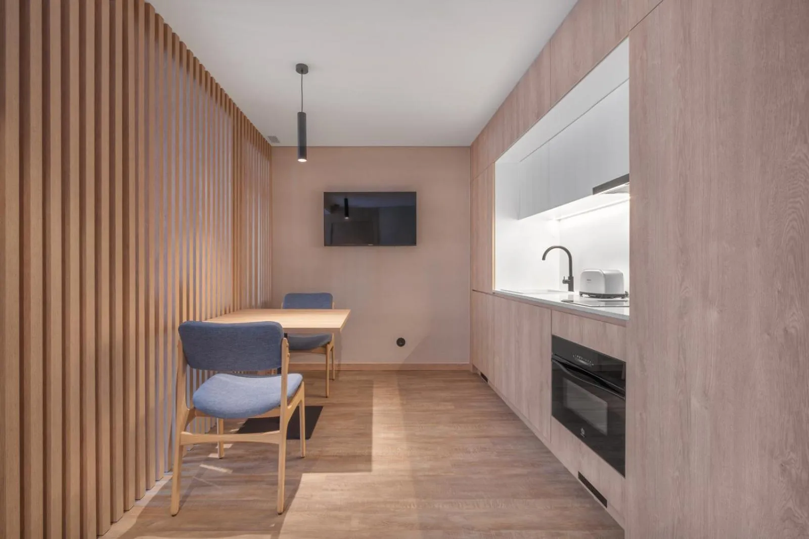 Kitchen or kitchenette in Moov Apartments Boavista