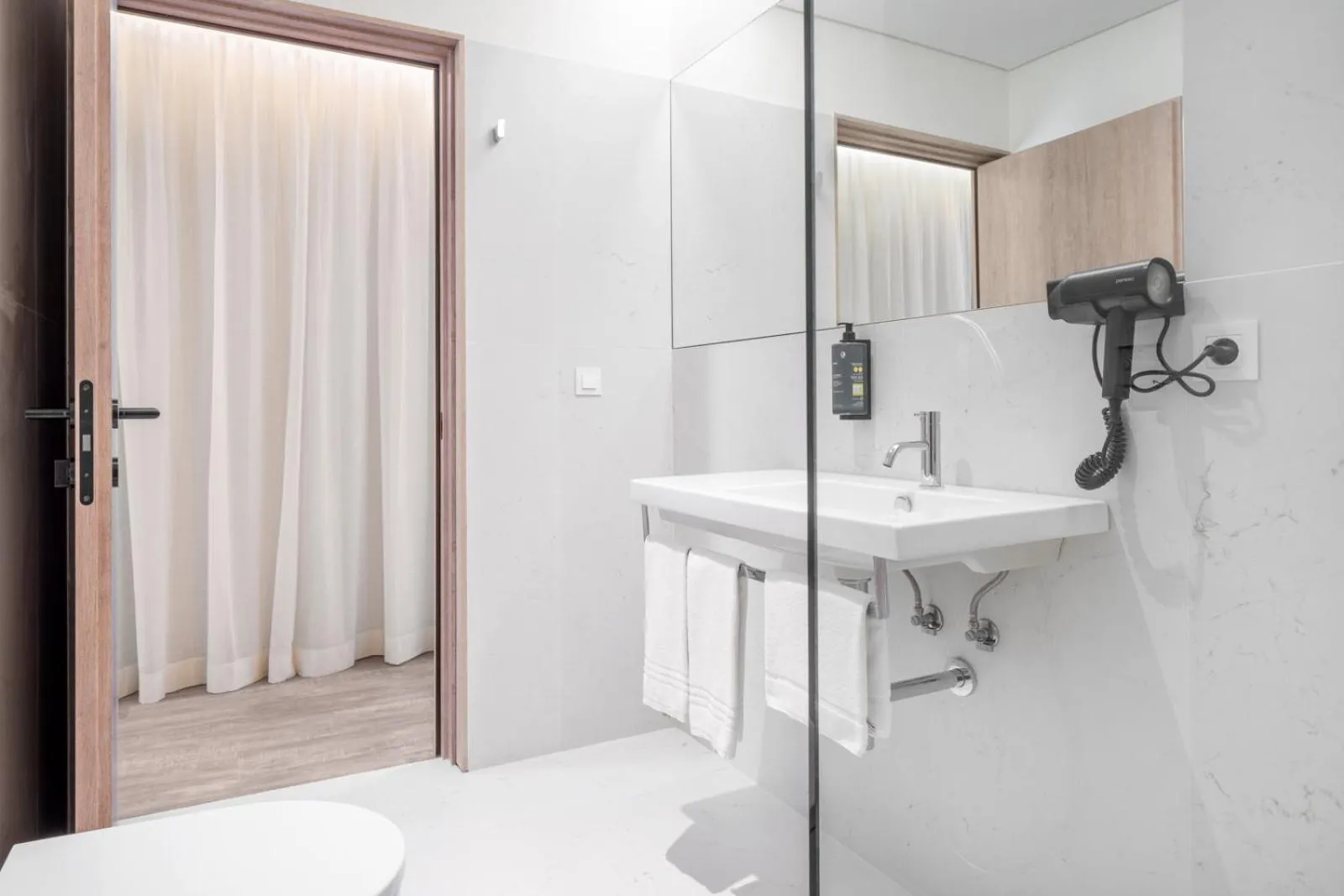 Bathroom in Moov Apartments Boavista