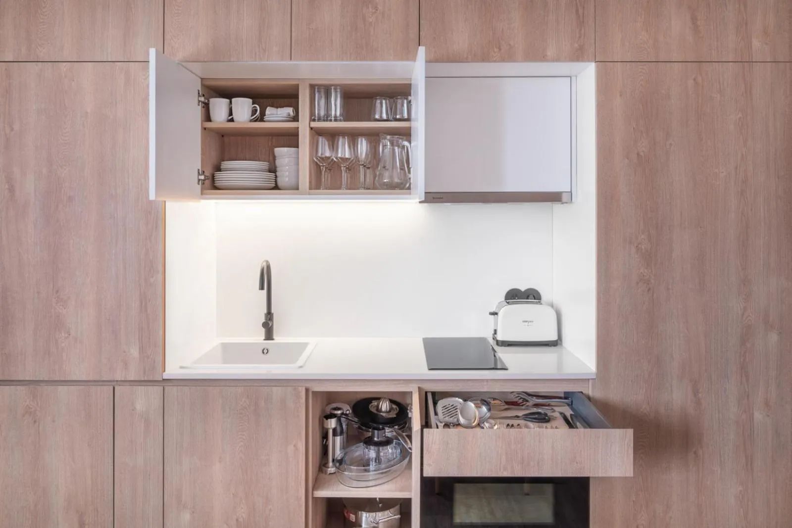 Kitchen or kitchenette in Moov Apartments Boavista