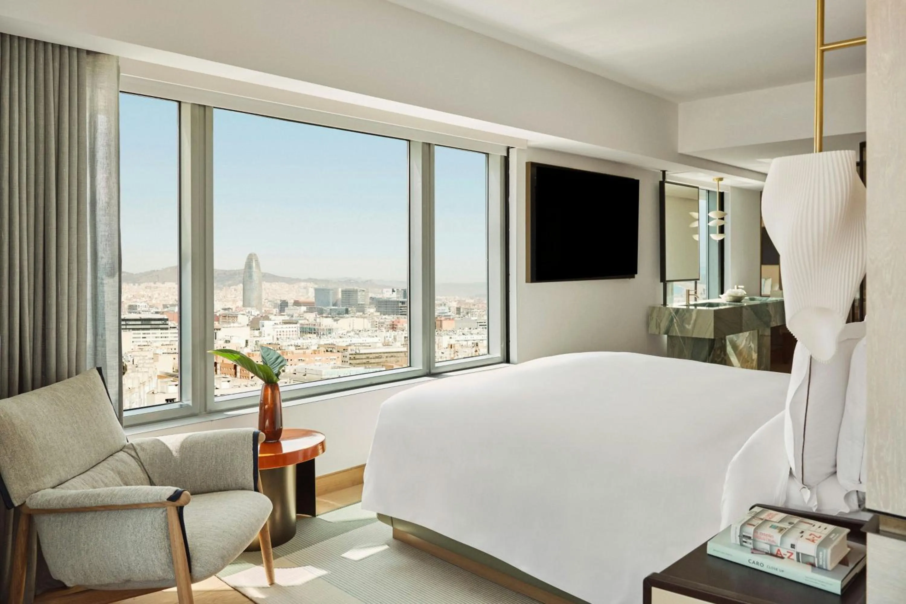 Bedroom, Bed in Hotel Arts Barcelona