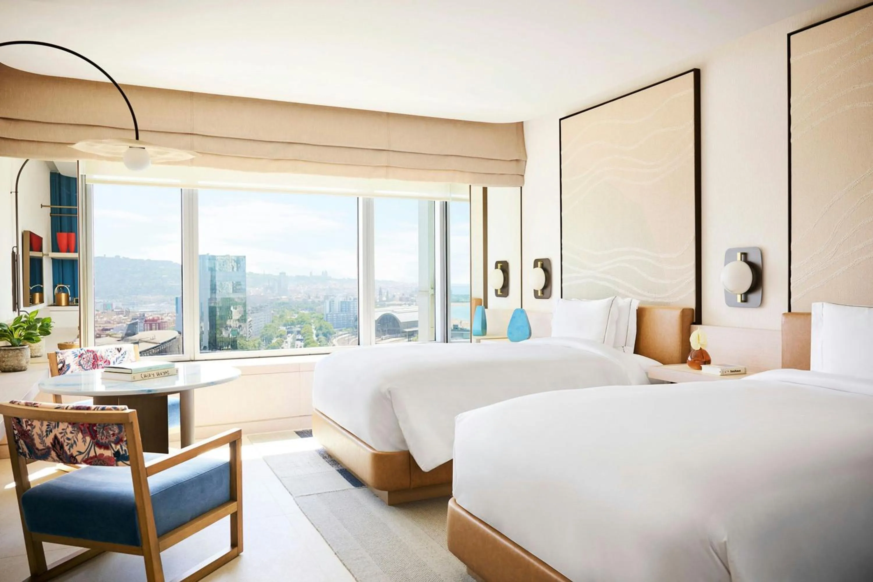 Photo of the whole room, Bed in Hotel Arts Barcelona