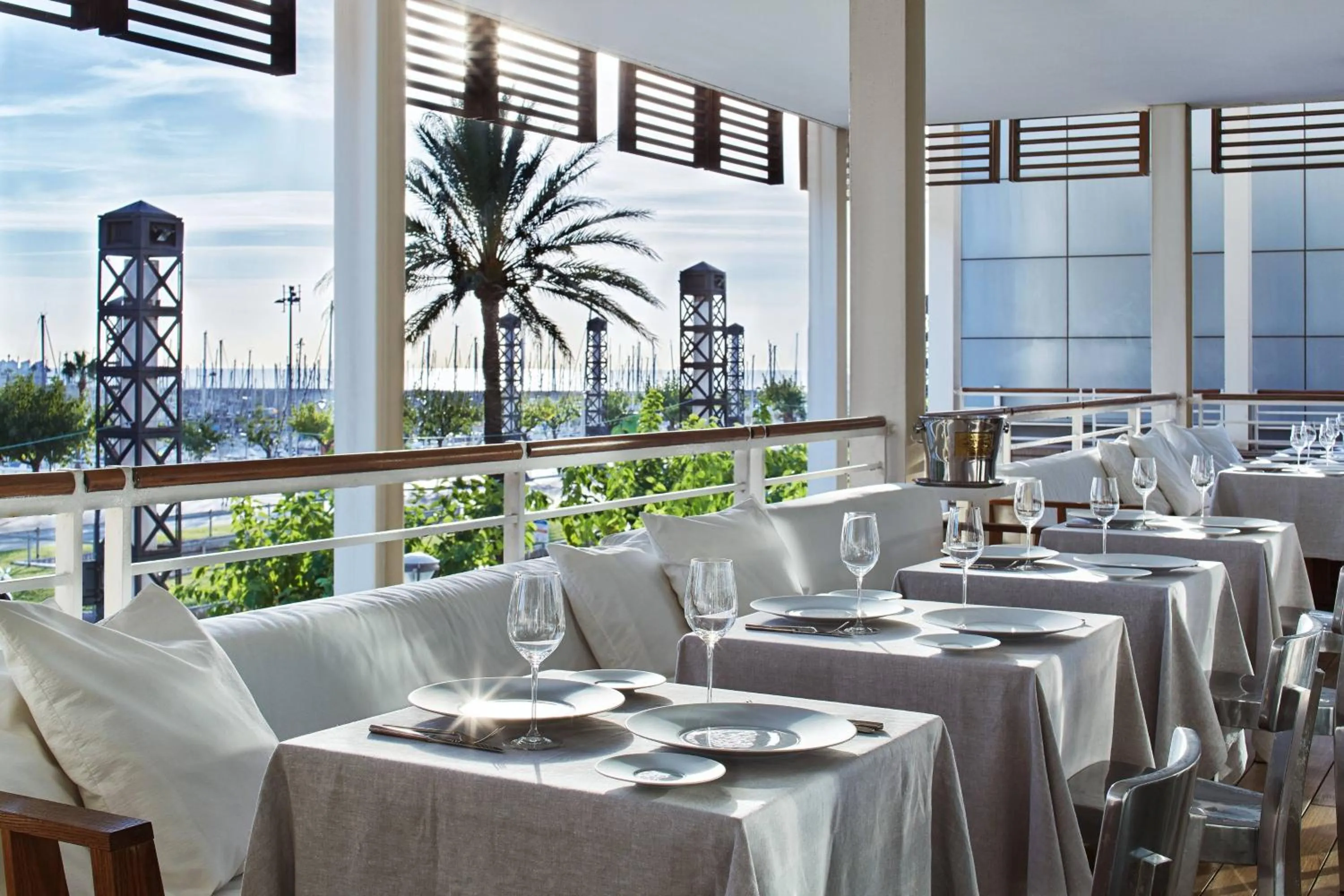 Restaurant/places to eat in Hotel Arts Barcelona