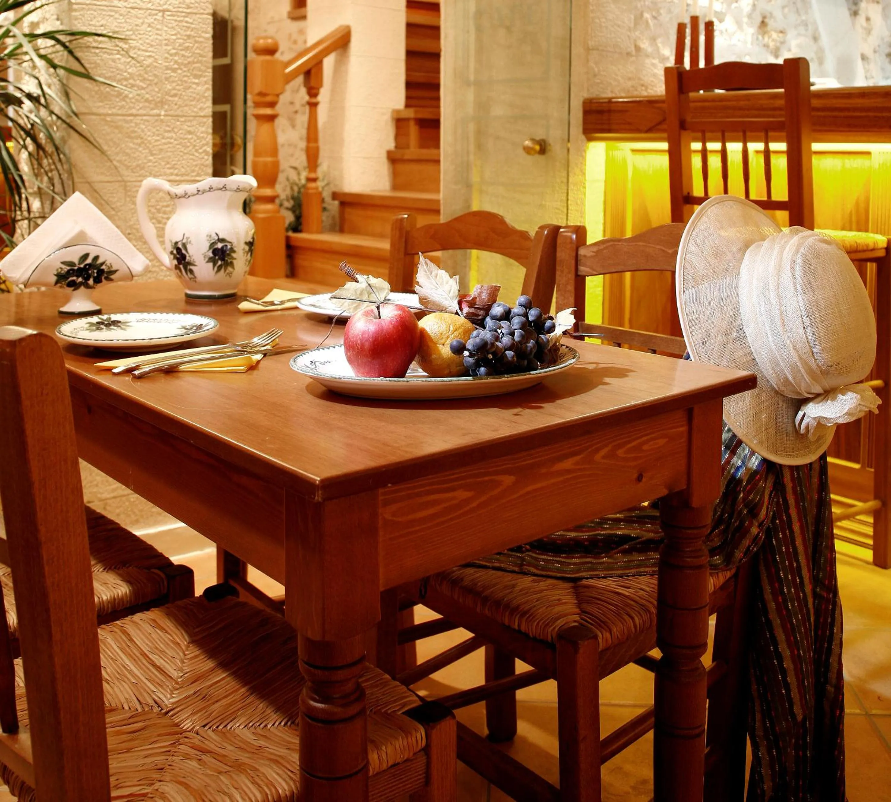 Lounge or bar in Leo Hotel