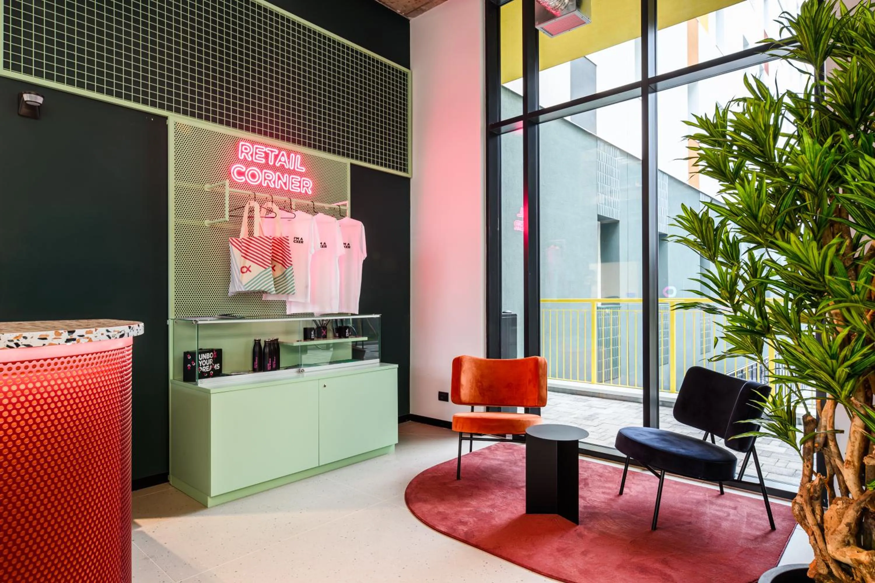 Entertainment in CX Modena Crocetta