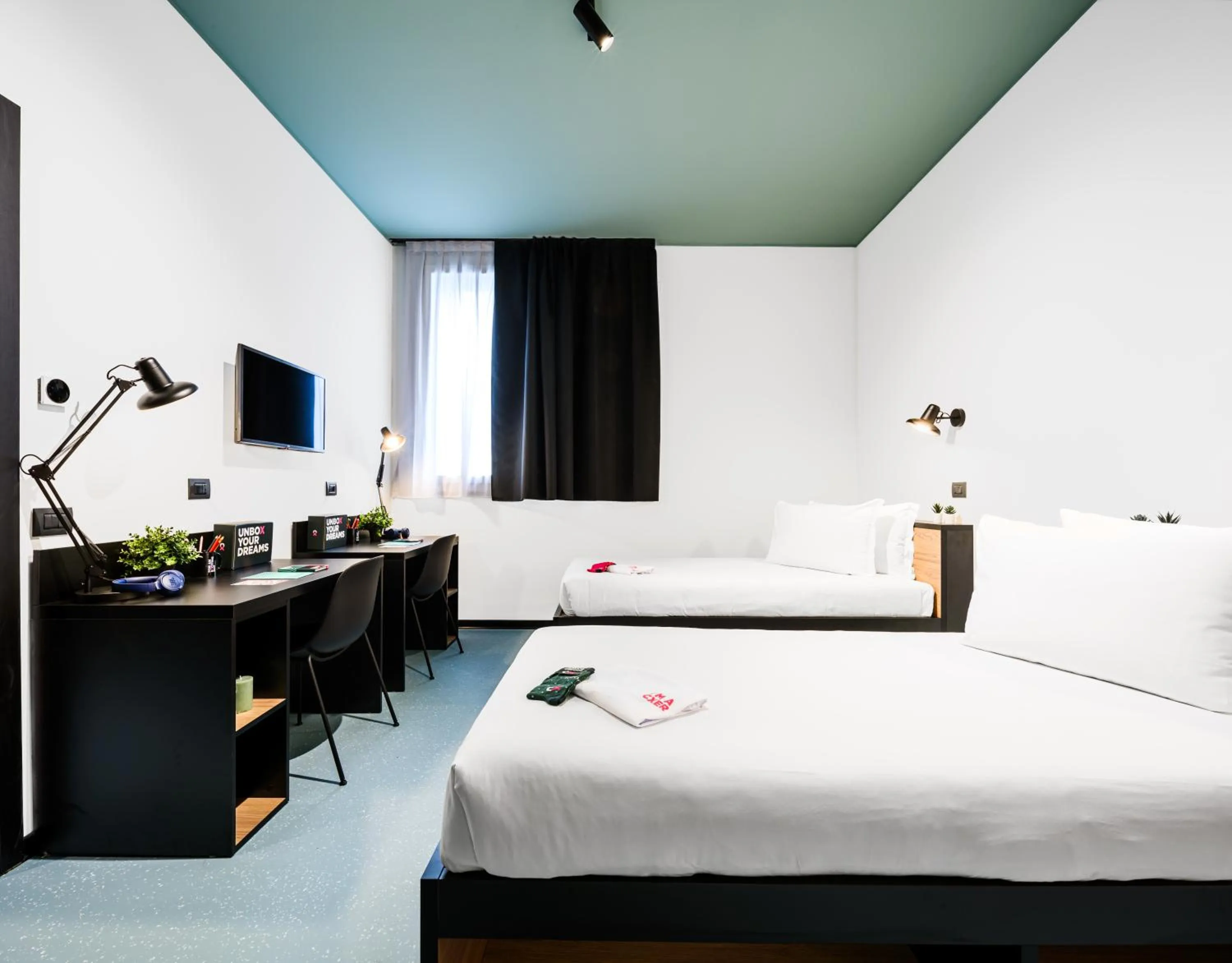 Bedroom, Bed in CX Modena Crocetta