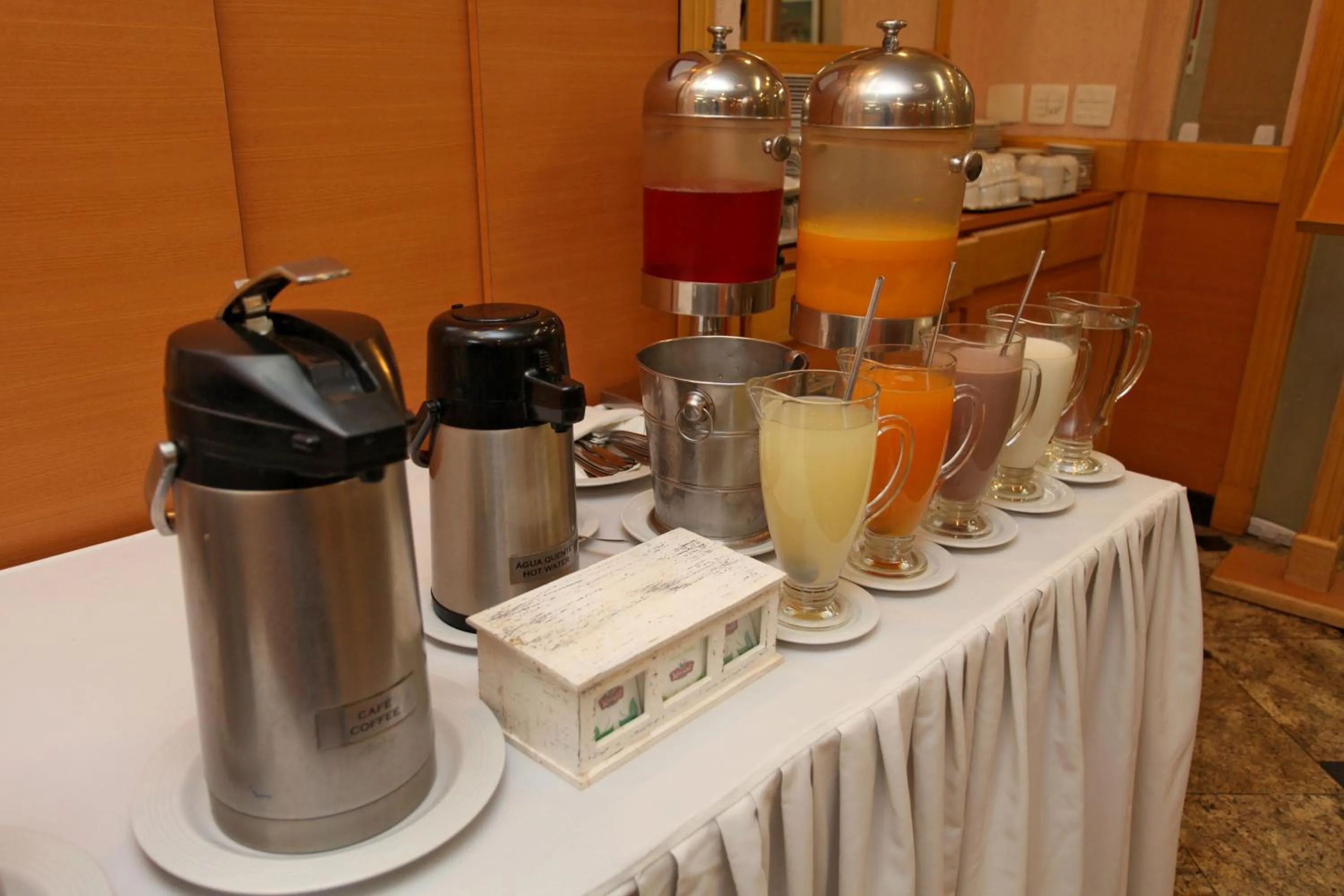 Restaurant/places to eat in Hotel Vermont Ipanema