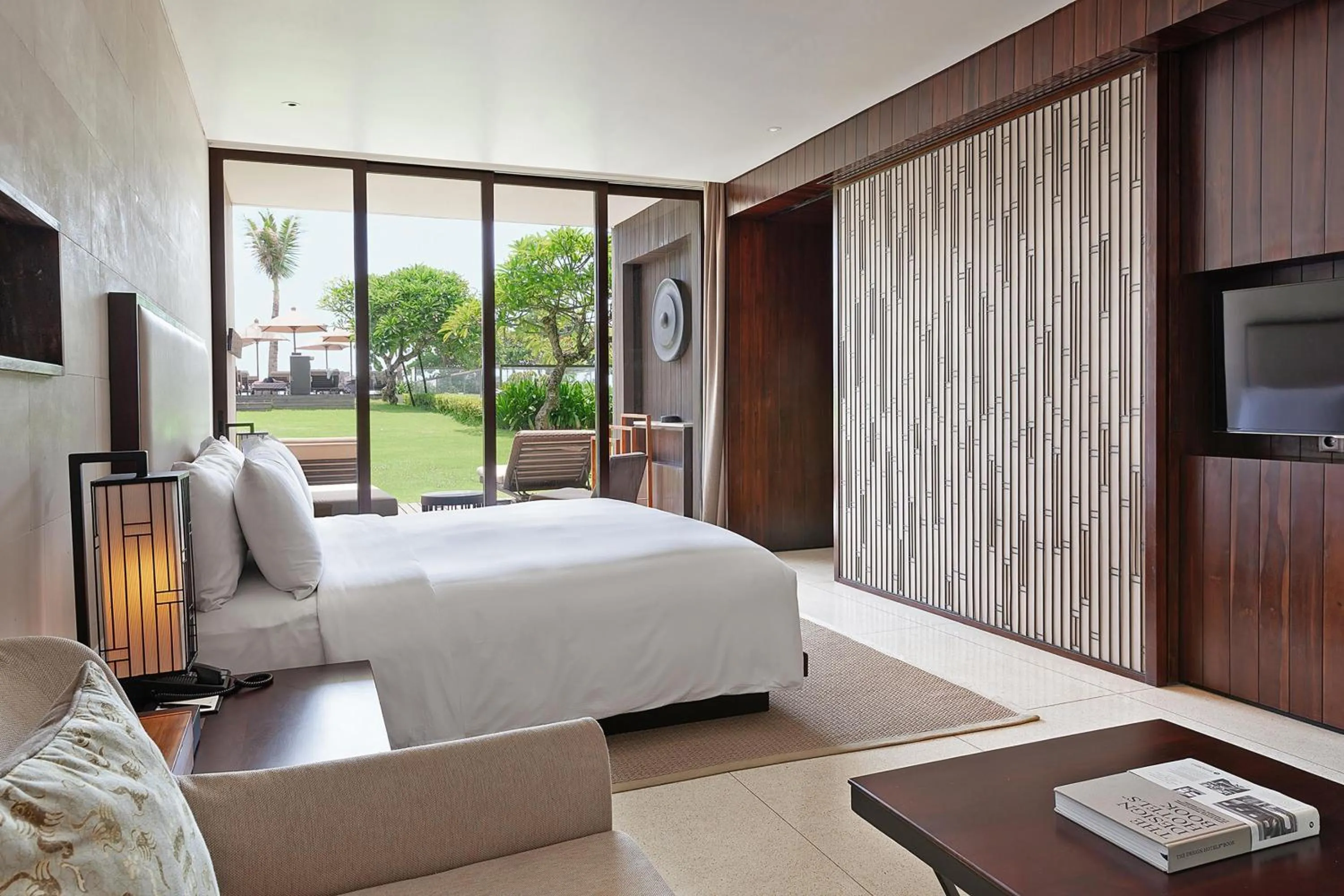 Photo of the whole room, Bed in Alila Seminyak