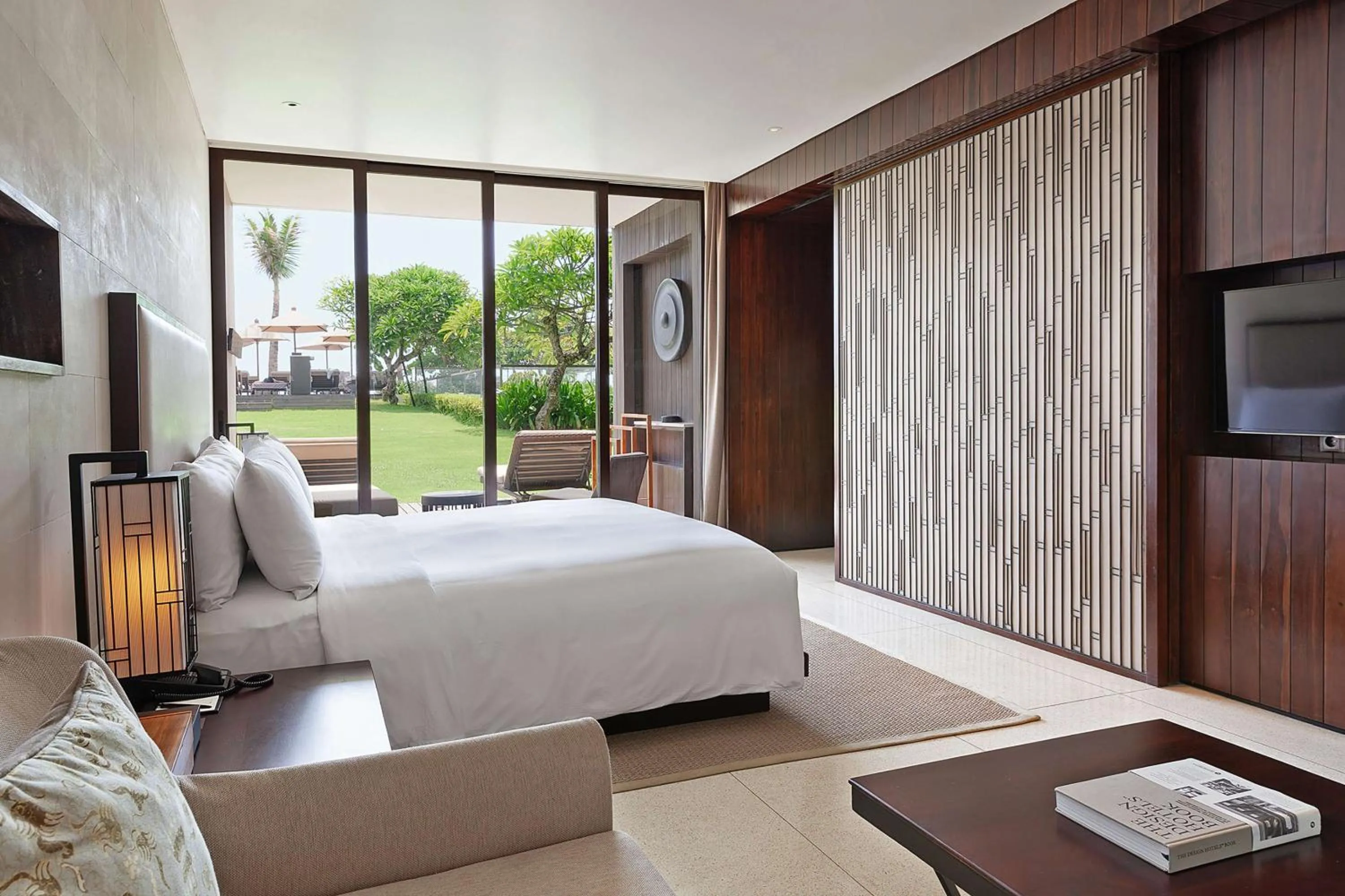 Photo of the whole room, Bed in Alila Seminyak