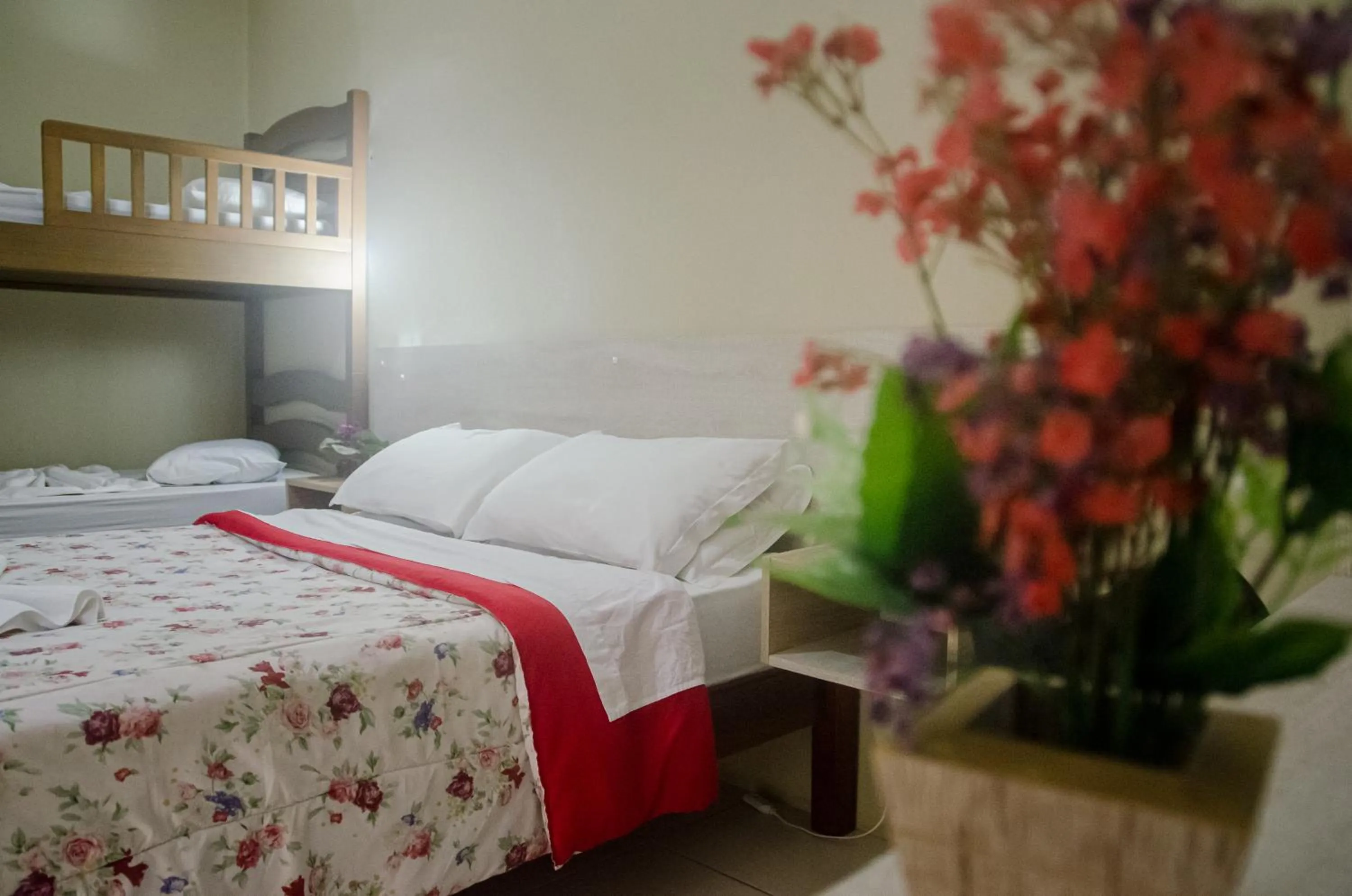 Photo of the whole room, Bed in Marechal Plaza Hotel