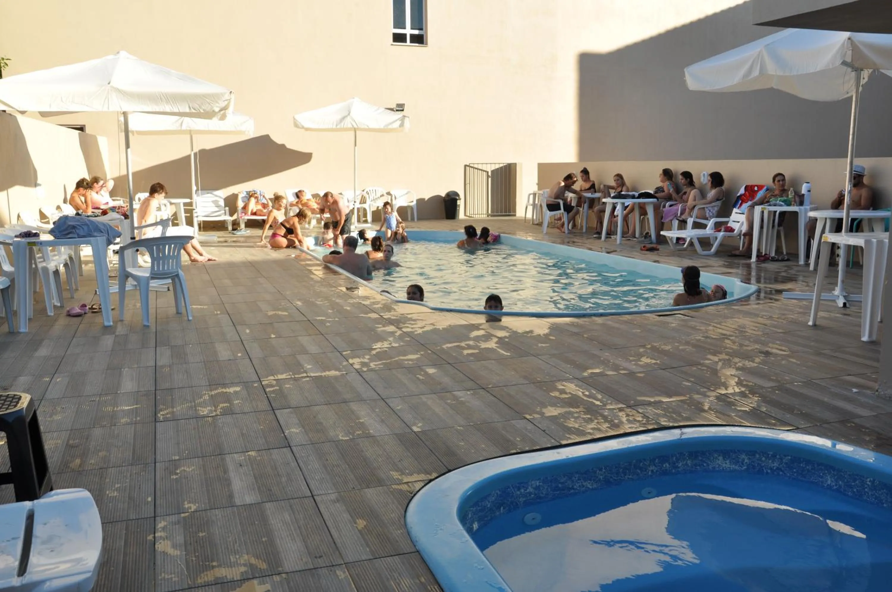 Swimming pool in Marechal Plaza Hotel
