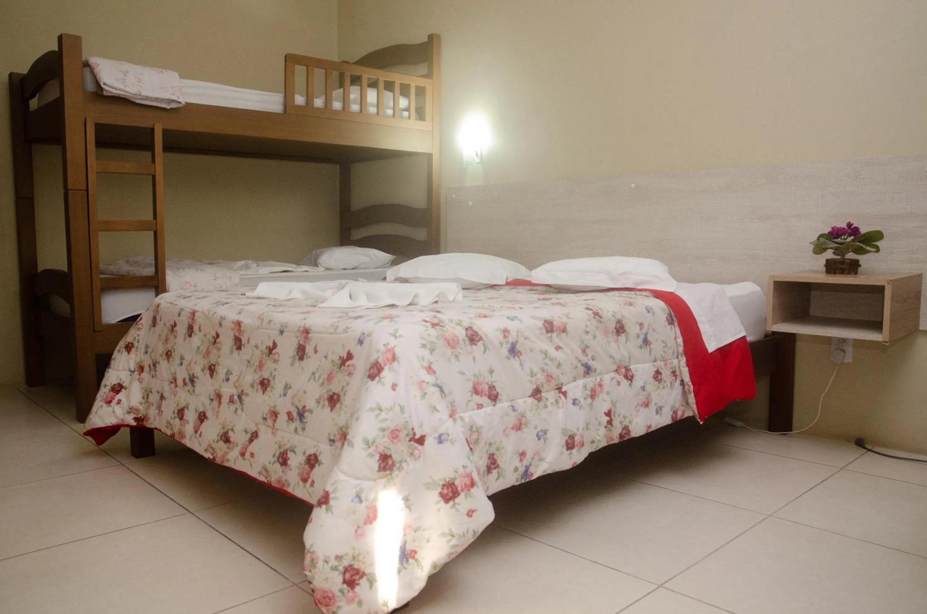 Photo of the whole room, Bed in Marechal Plaza Hotel