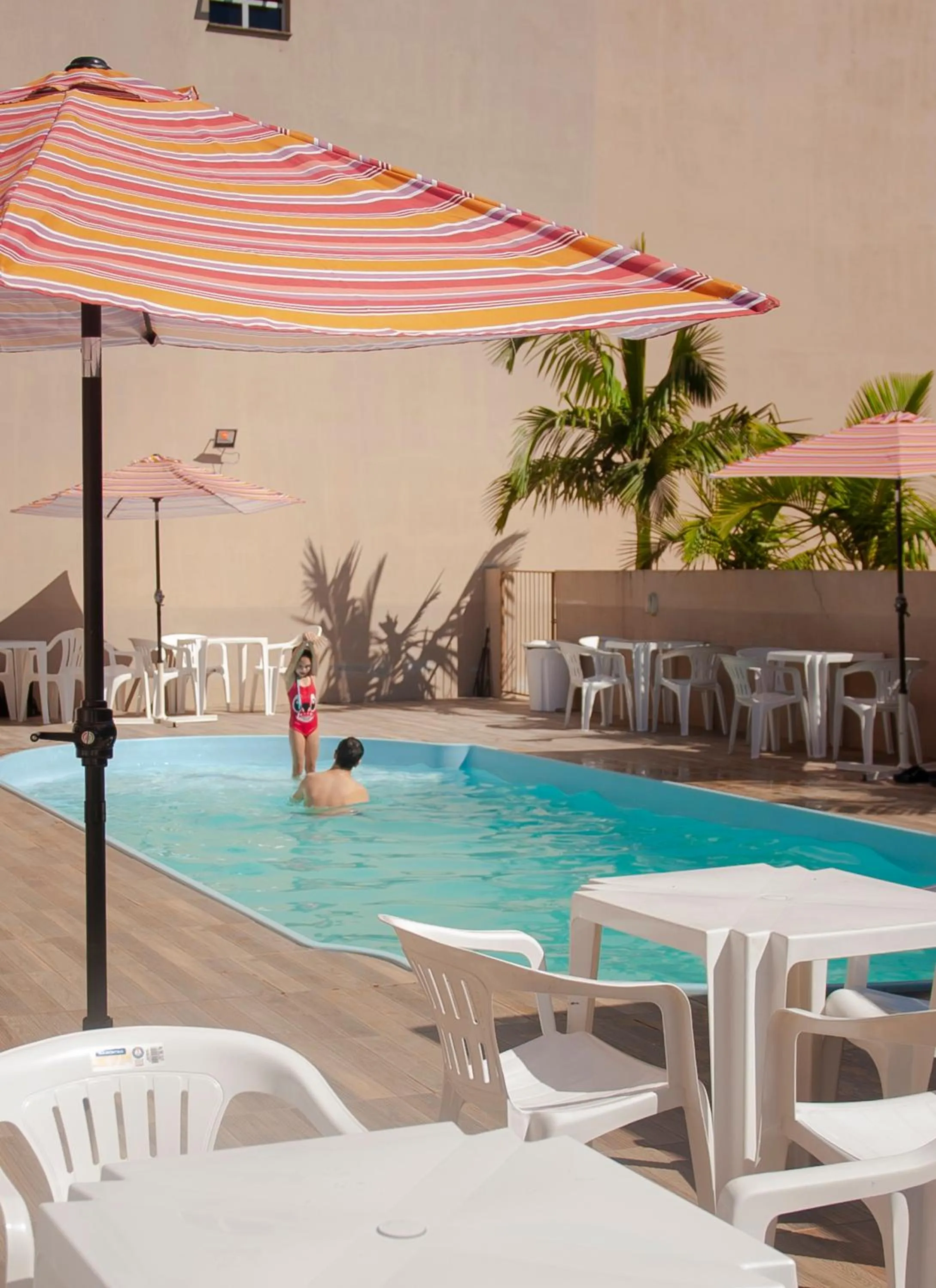 Swimming pool in Marechal Plaza Hotel